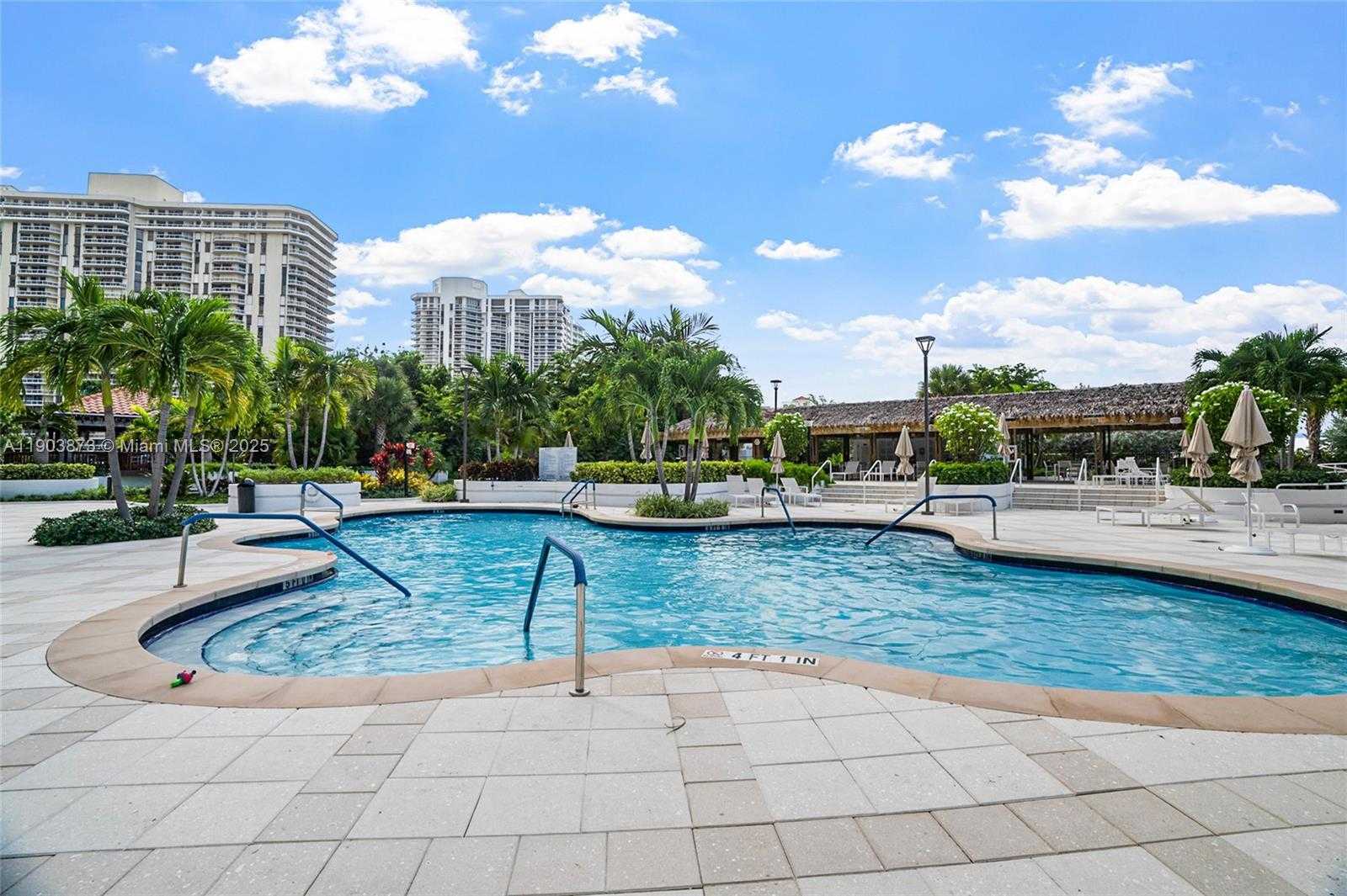 Small Image of 20281 EAST COUNTRY CLUB DR #M1, Aventura Number 33