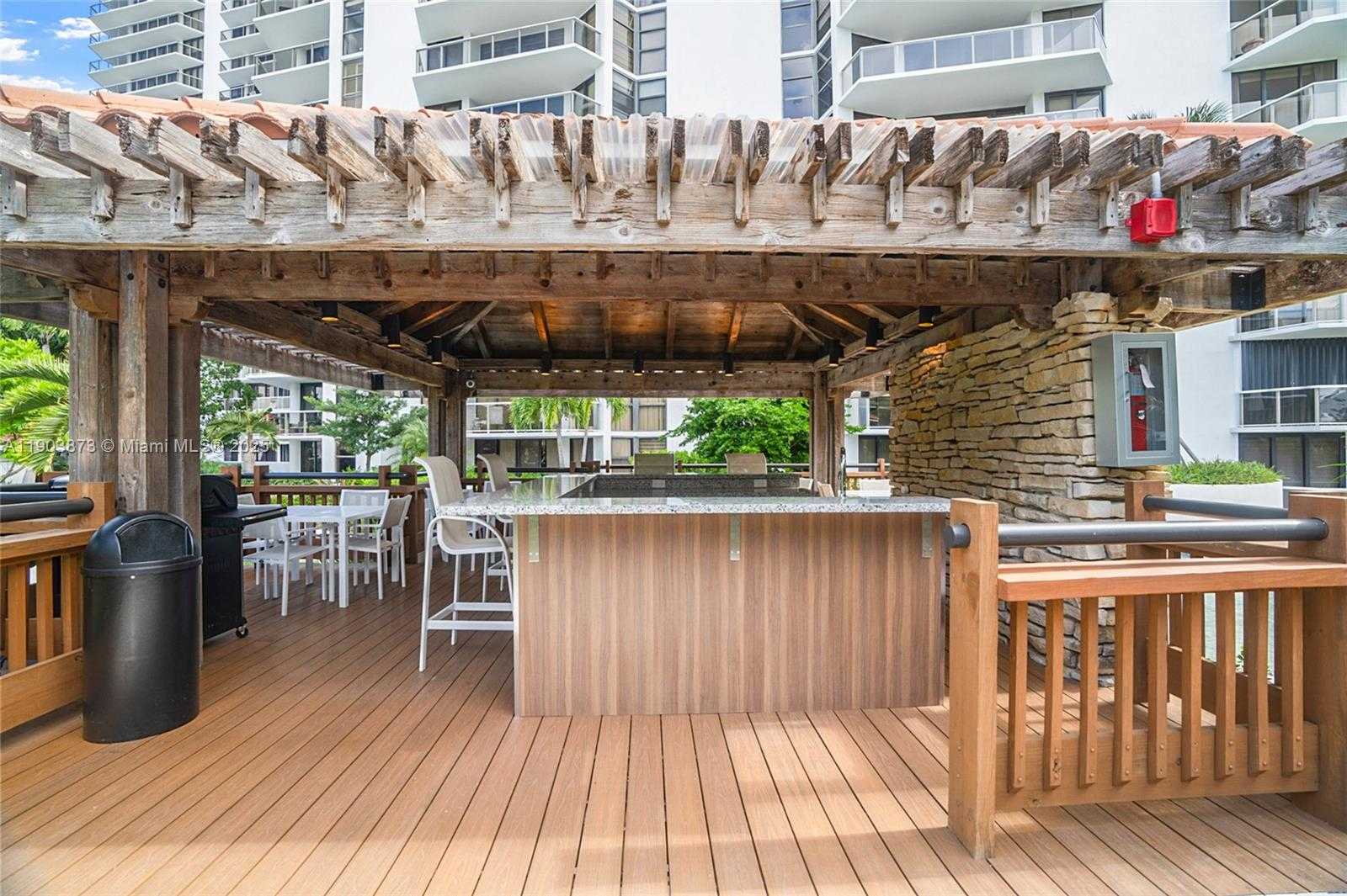 Small Image of 20281 EAST COUNTRY CLUB DR #M1, Aventura Number 42