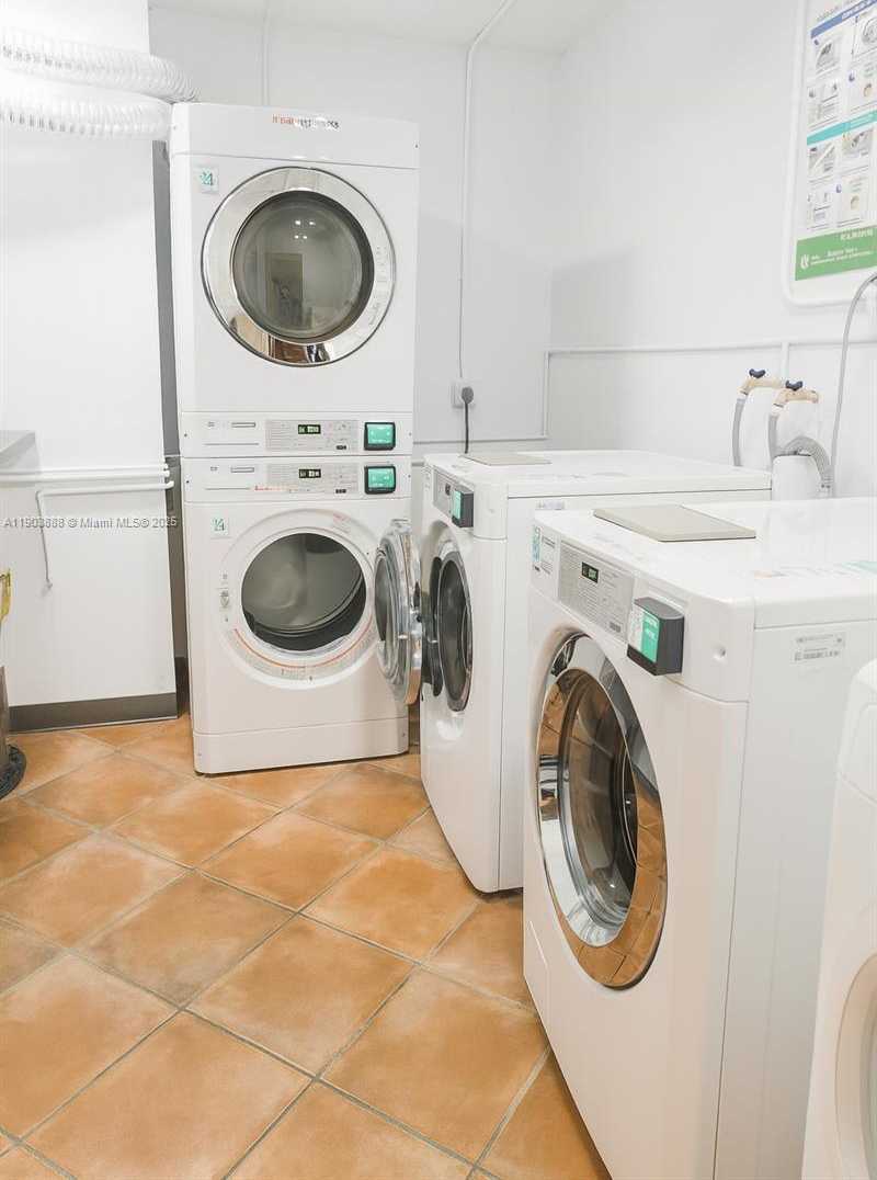 Small Image of 2821 NORTH MIAMI BEACH BLVD #5O, North Miami Beach Number 18