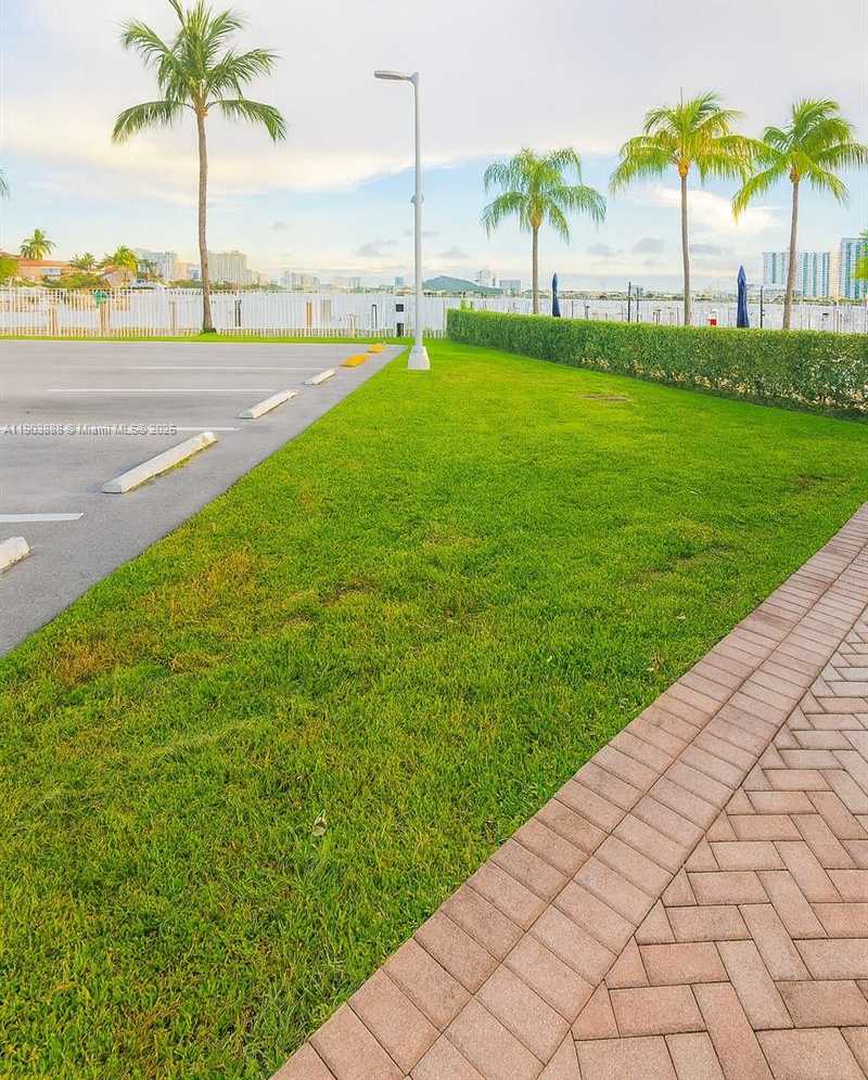 Small Image of 2821 NORTH MIAMI BEACH BLVD #5O, North Miami Beach Number 20