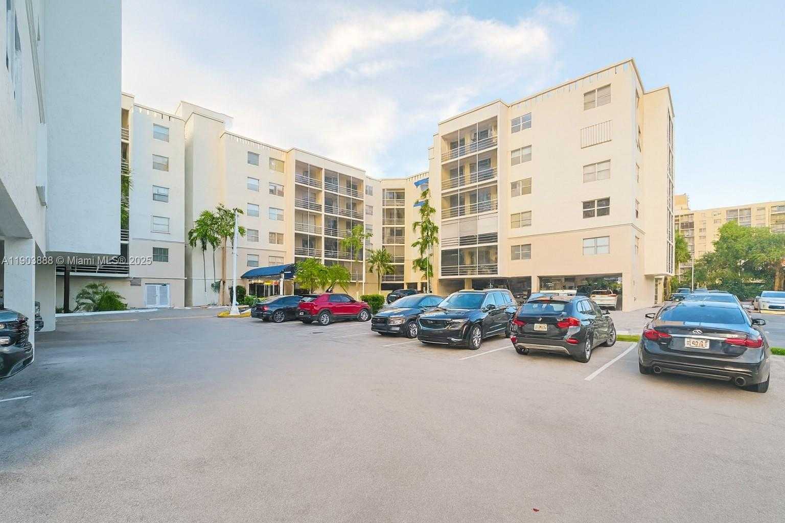 Small Image of 2821 NORTH MIAMI BEACH BLVD #5O, North Miami Beach Number 27