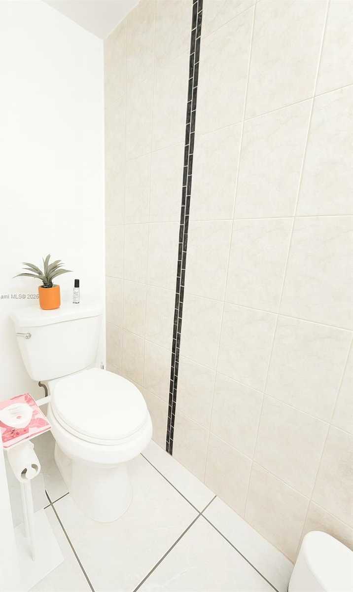 Small Image of 2821 NORTH MIAMI BEACH BLVD #5O, North Miami Beach Number 8