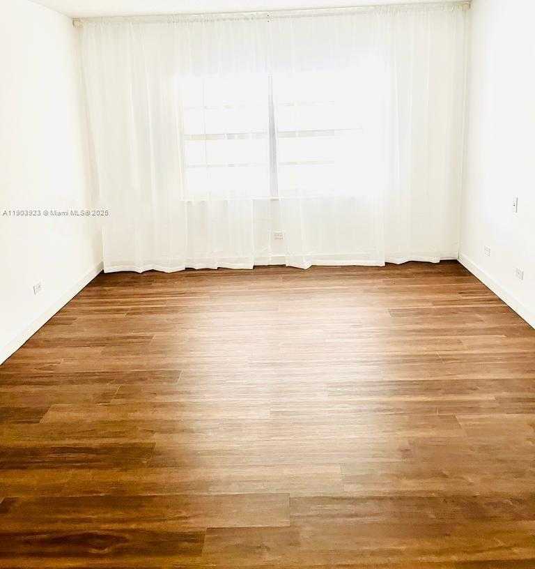 Small Image of 231 174TH ST #MO-3, Sunny Isles Beach Number 13