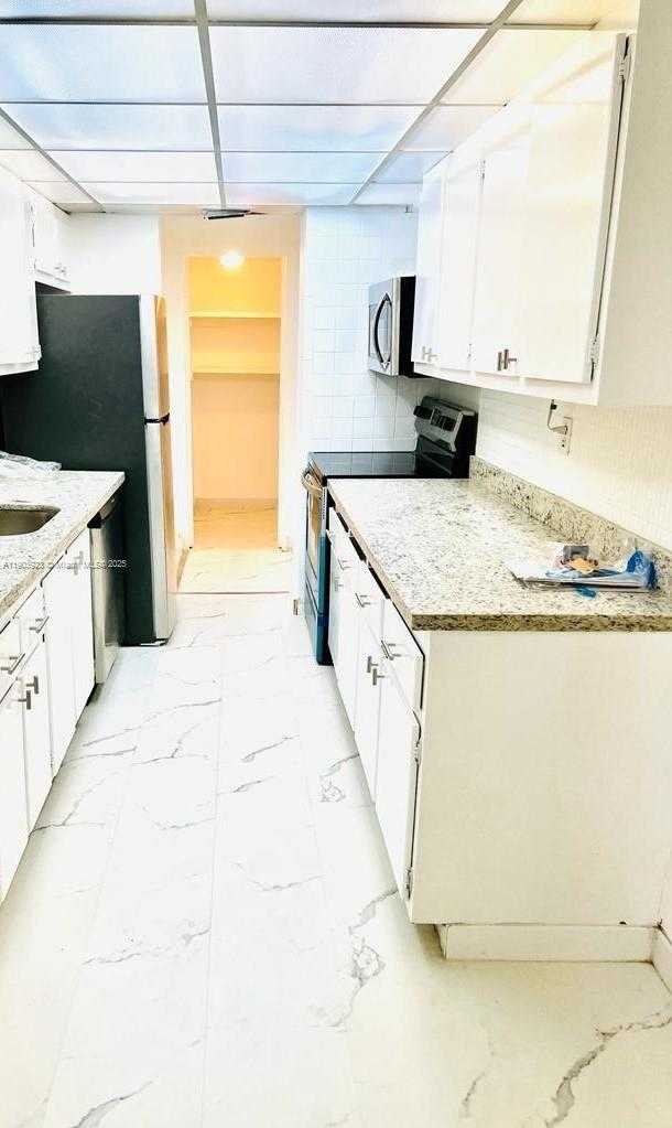 Small Image of 231 174TH ST #MO-3, Sunny Isles Beach Number 16