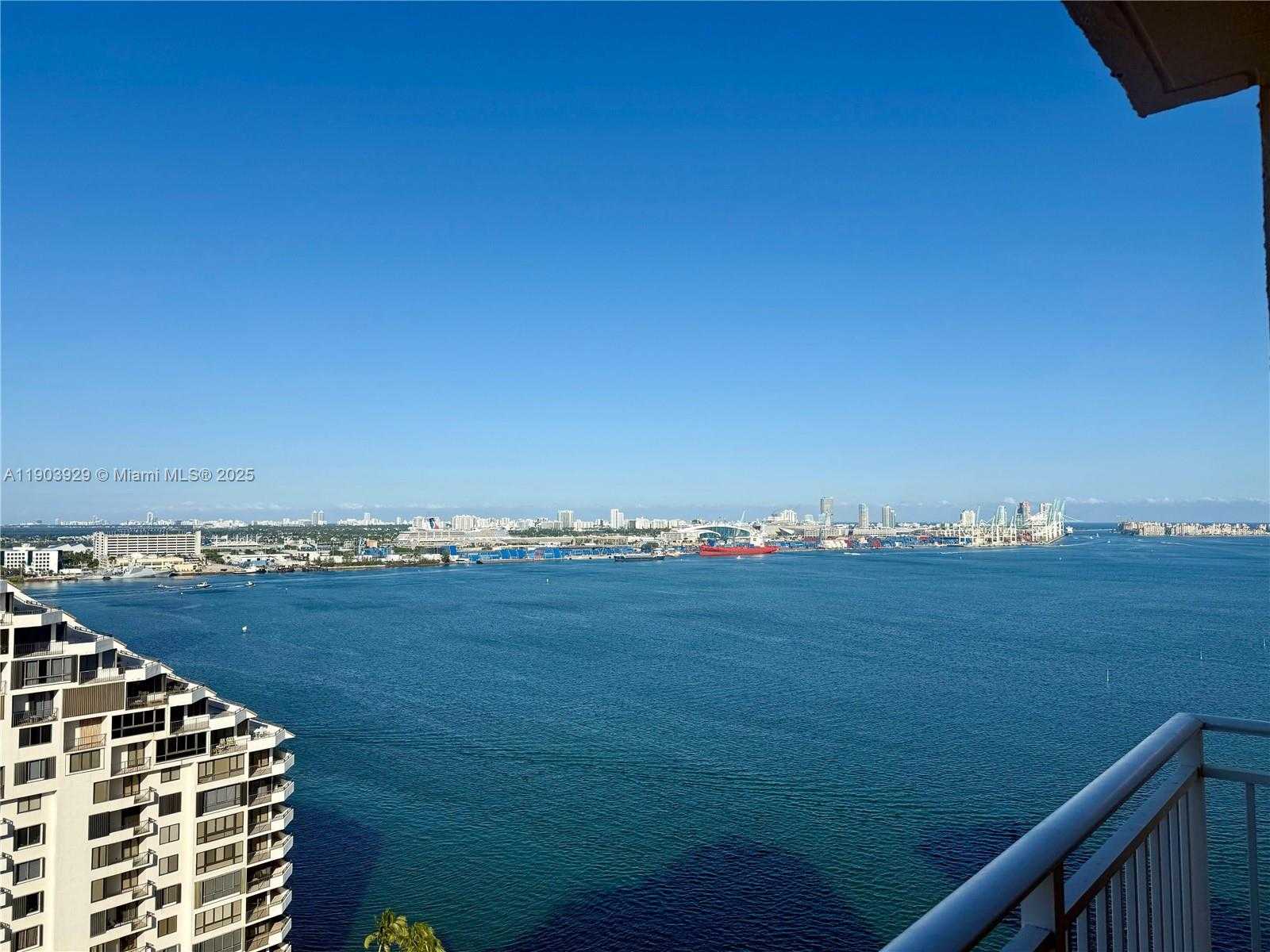 Small Image of 770 CLAUGHTON ISLAND DR #PH-21, Miami Number 1