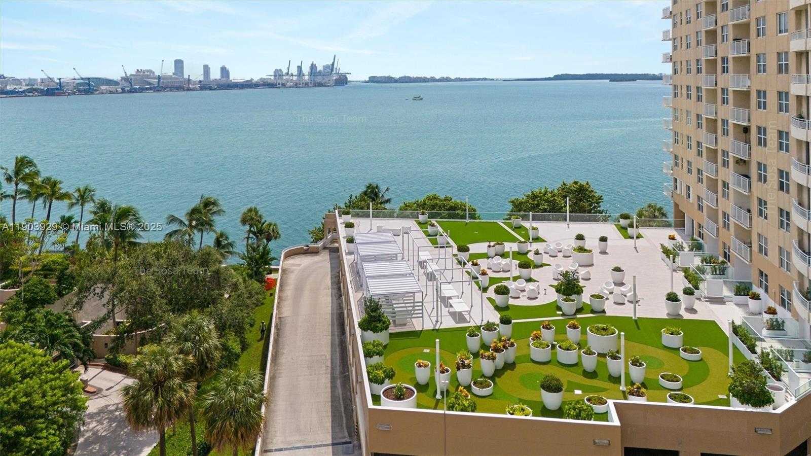 Small Image of 770 CLAUGHTON ISLAND DR #PH-21, Miami Number 10