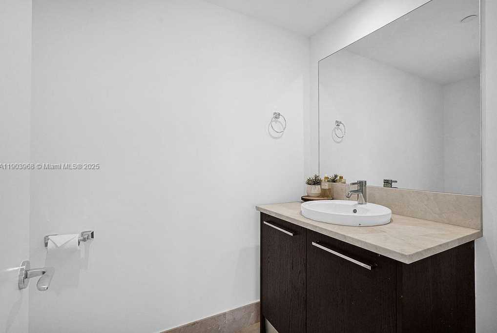 Small Image of 17121 COLLINS AVE #1808, Sunny Isles Beach Number 40