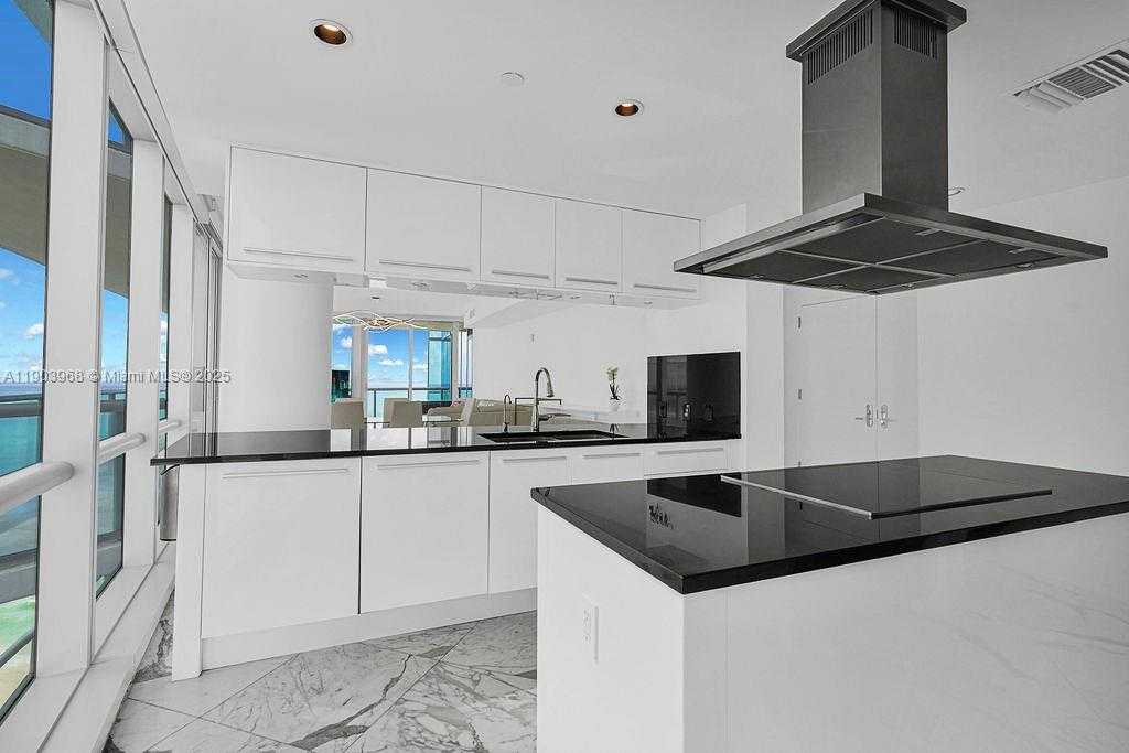 Small Image of 17121 COLLINS AVE #1808, Sunny Isles Beach Number 8