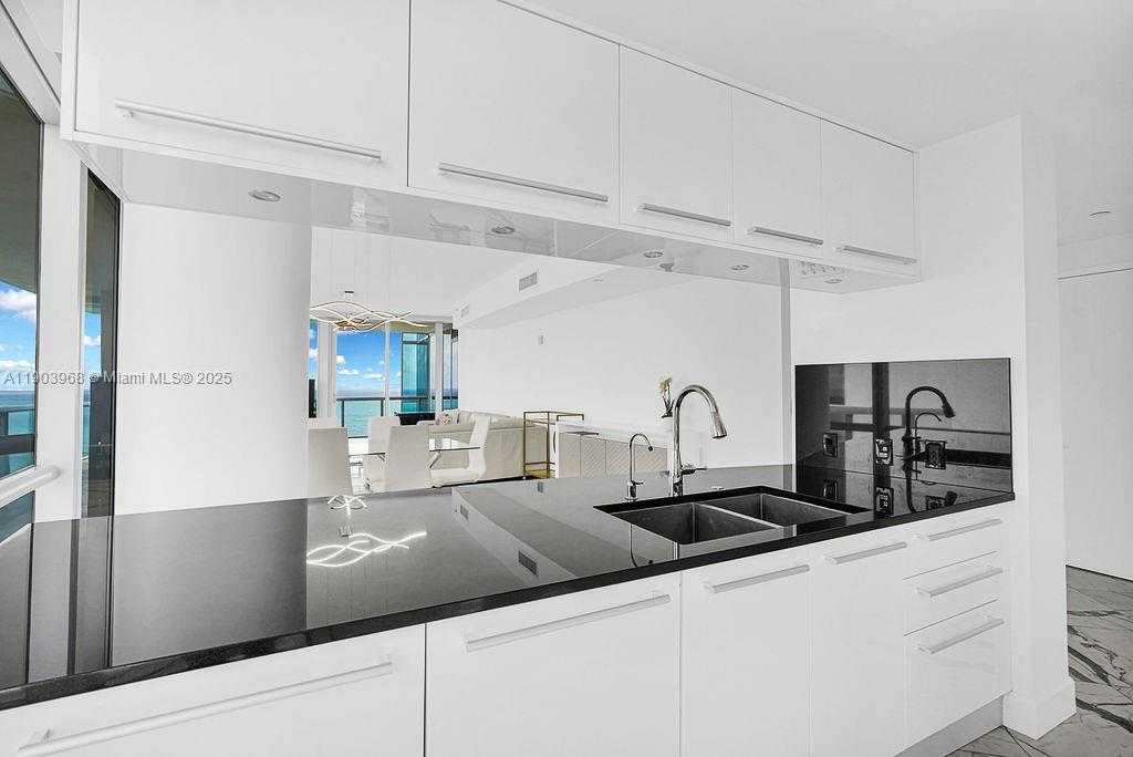 Small Image of 17121 COLLINS AVE #1808, Sunny Isles Beach Number 9