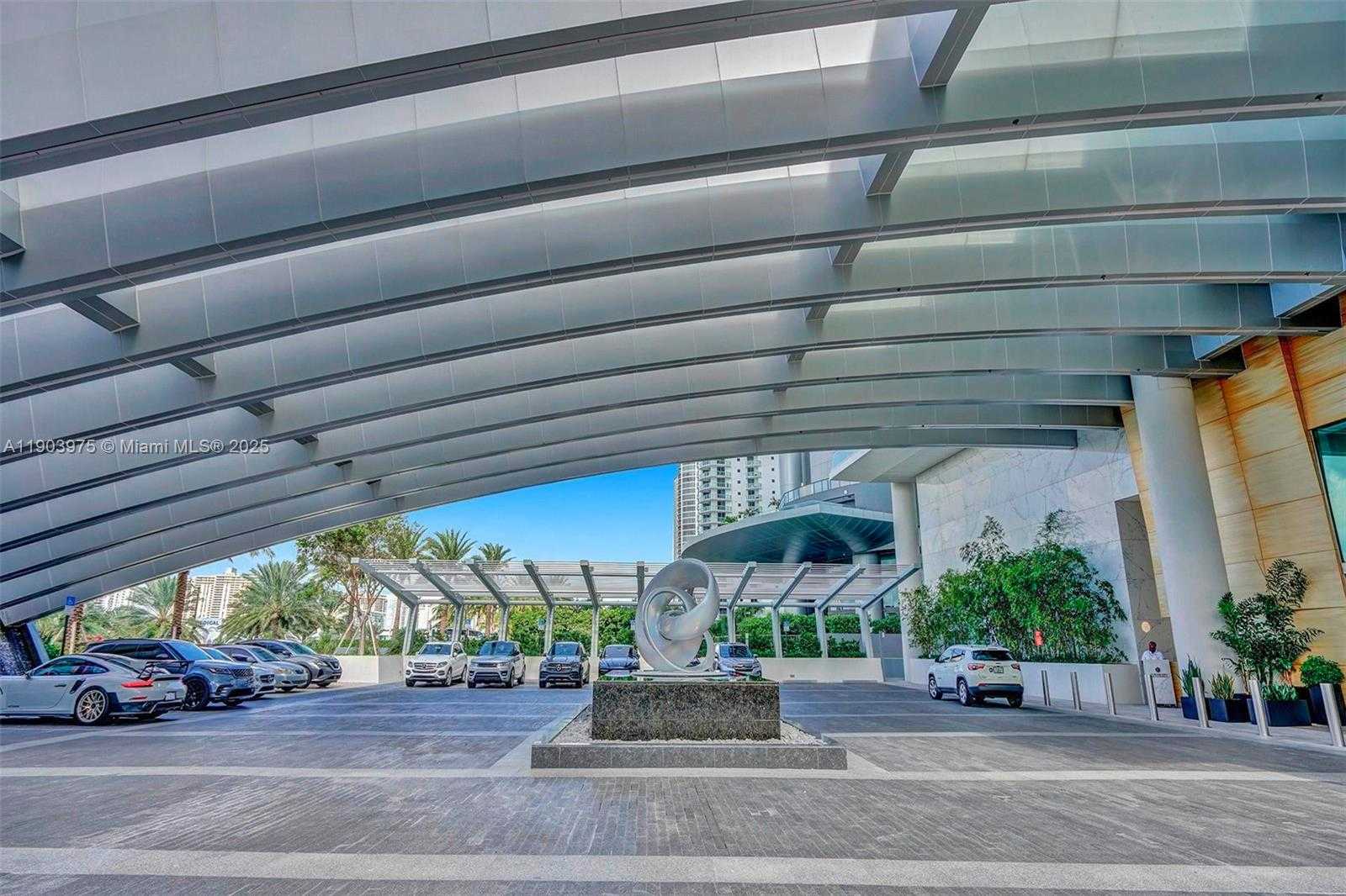 Small Image of 18501 COLLINS AVE #1902, Sunny Isles Beach Number 3