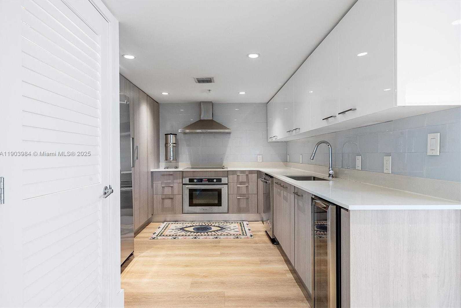 Small Image of 1133 102ND ST #301, Bay Harbor Islands Number 11