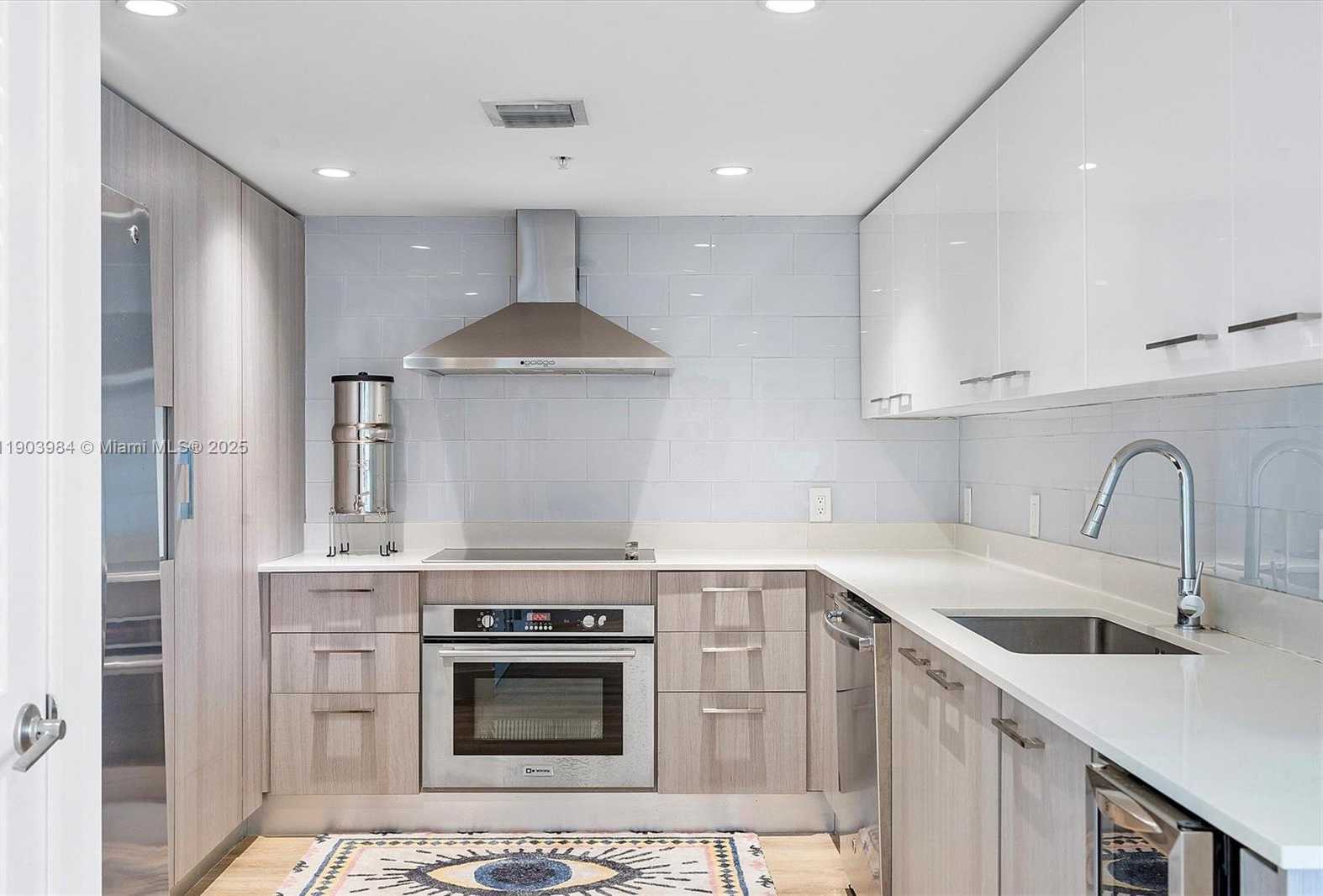 Small Image of 1133 102ND ST #301, Bay Harbor Islands Number 12