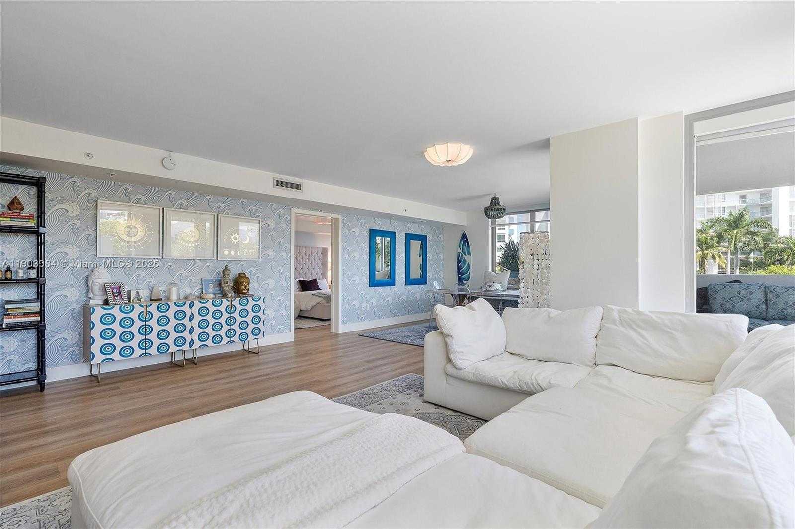 Small Image of 1133 102ND ST #301, Bay Harbor Islands Number 4