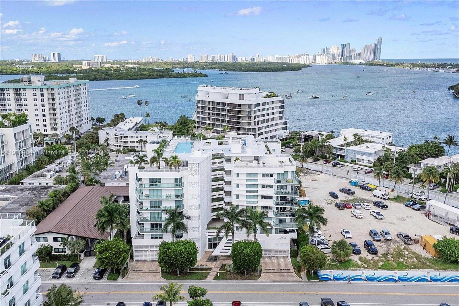 Small Image of 1133 102ND ST #301, Bay Harbor Islands Number 47