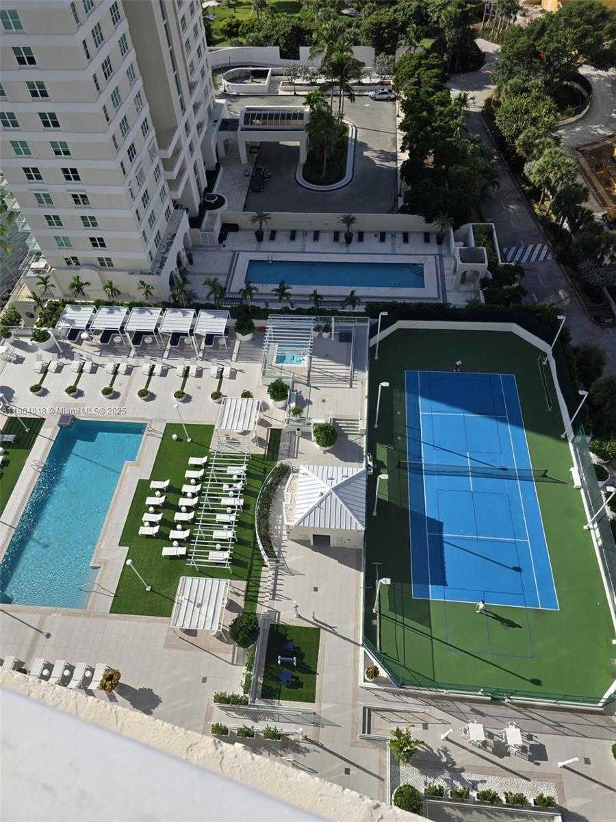 Small Image of 770 CLAUGHTON ISLAND DR #2108, Miami Number 10