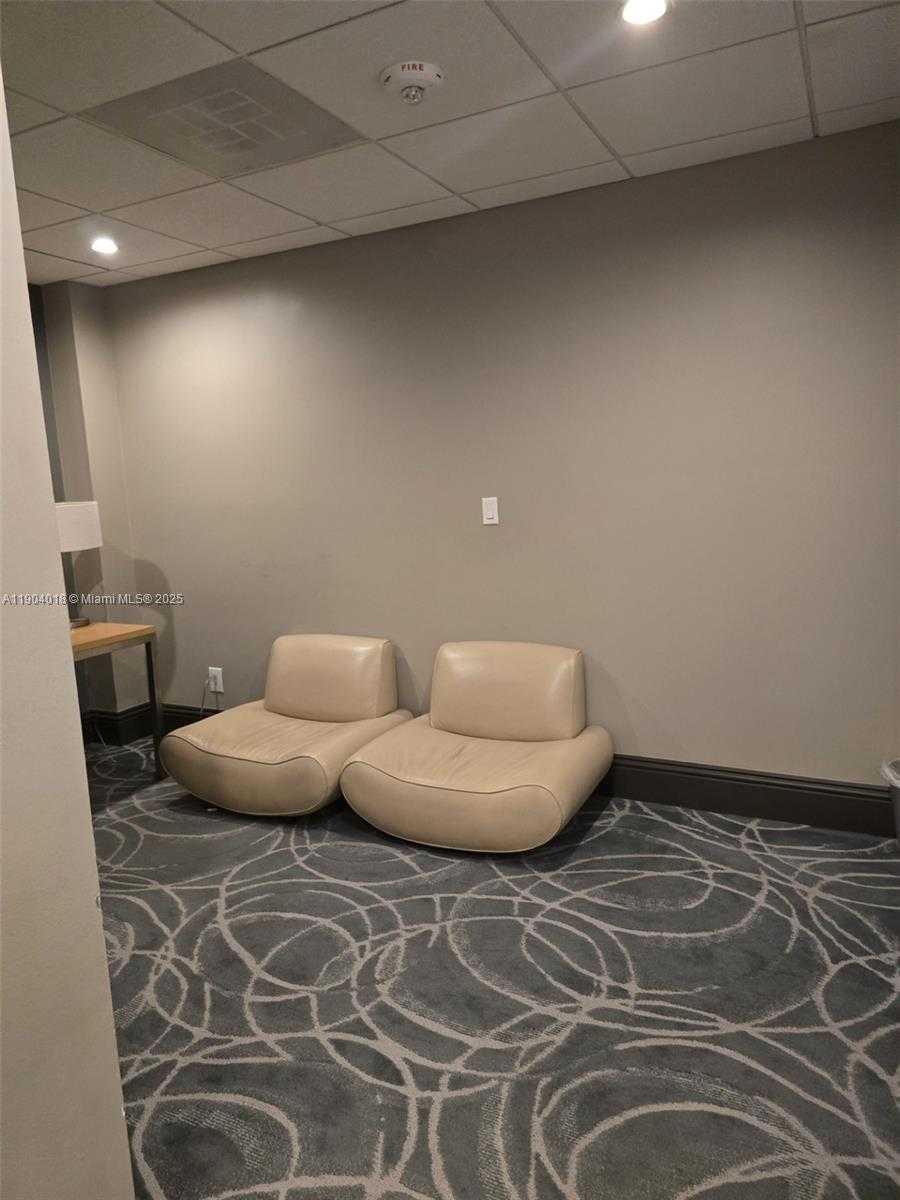 Small Image of 770 CLAUGHTON ISLAND DR #2108, Miami Number 18