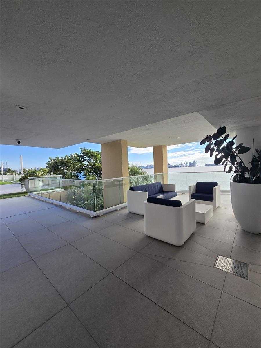Small Image of 770 CLAUGHTON ISLAND DR #2108, Miami Number 22