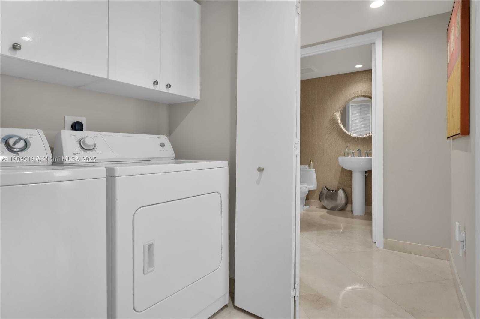 Small Image of 901 BRICKELL KEY BLVD #2804, Miami Number 10