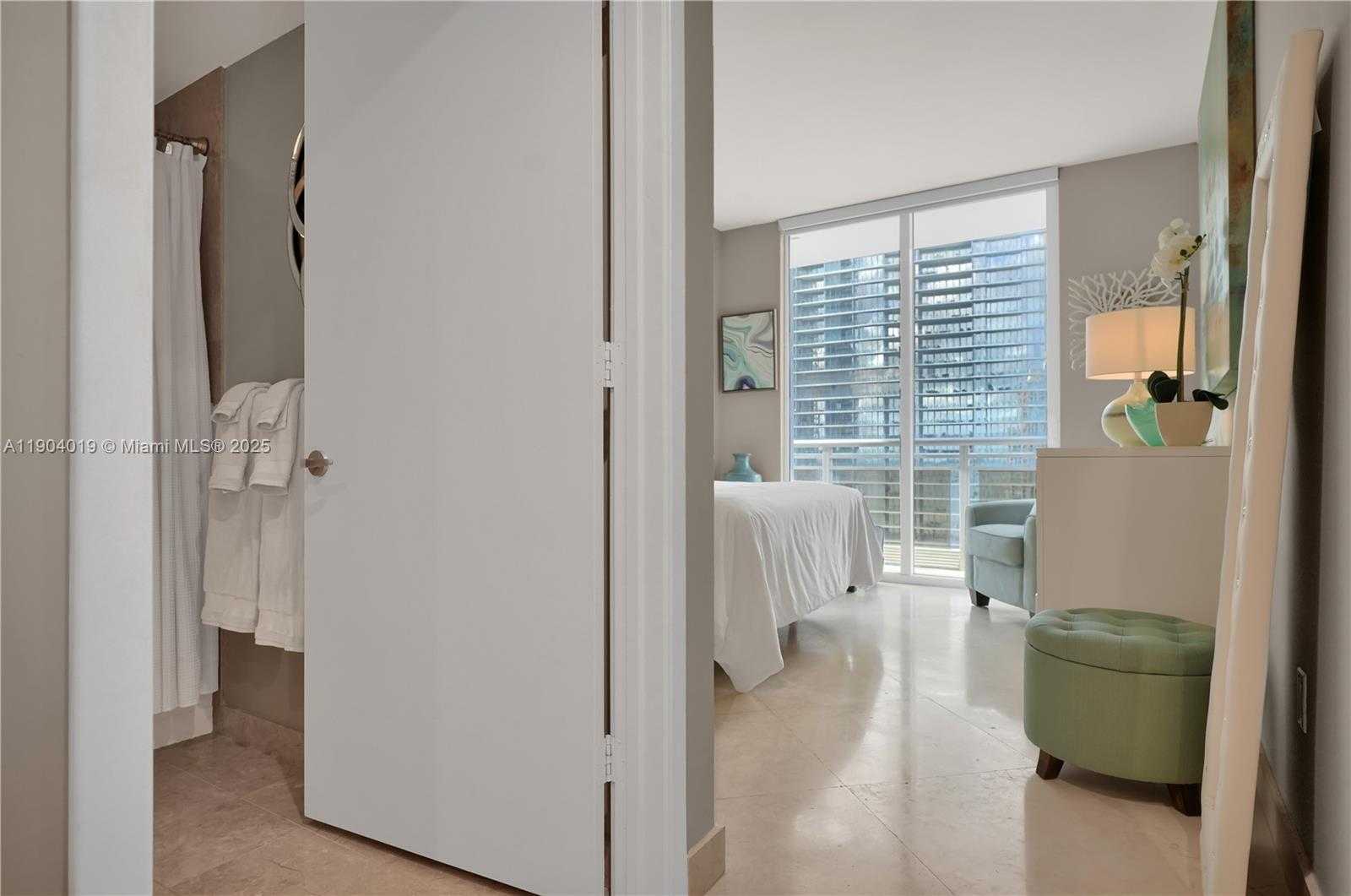 Small Image of 901 BRICKELL KEY BLVD #2804, Miami Number 27
