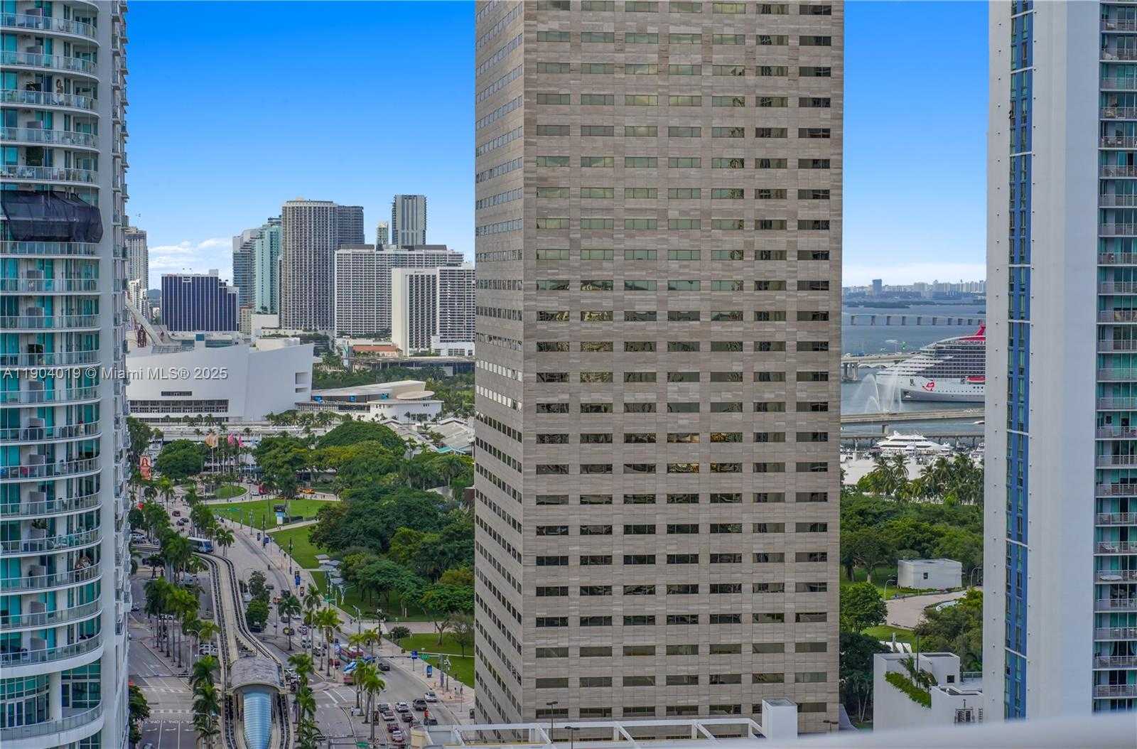 Small Image of 901 BRICKELL KEY BLVD #2804, Miami Number 29