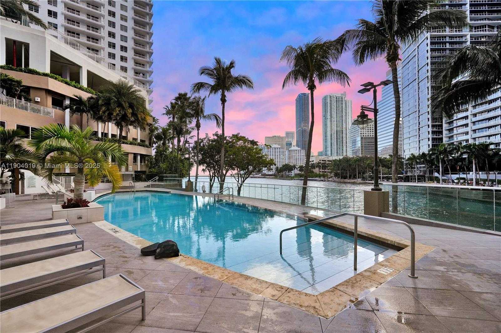 Small Image of 901 BRICKELL KEY BLVD #2804, Miami Number 40