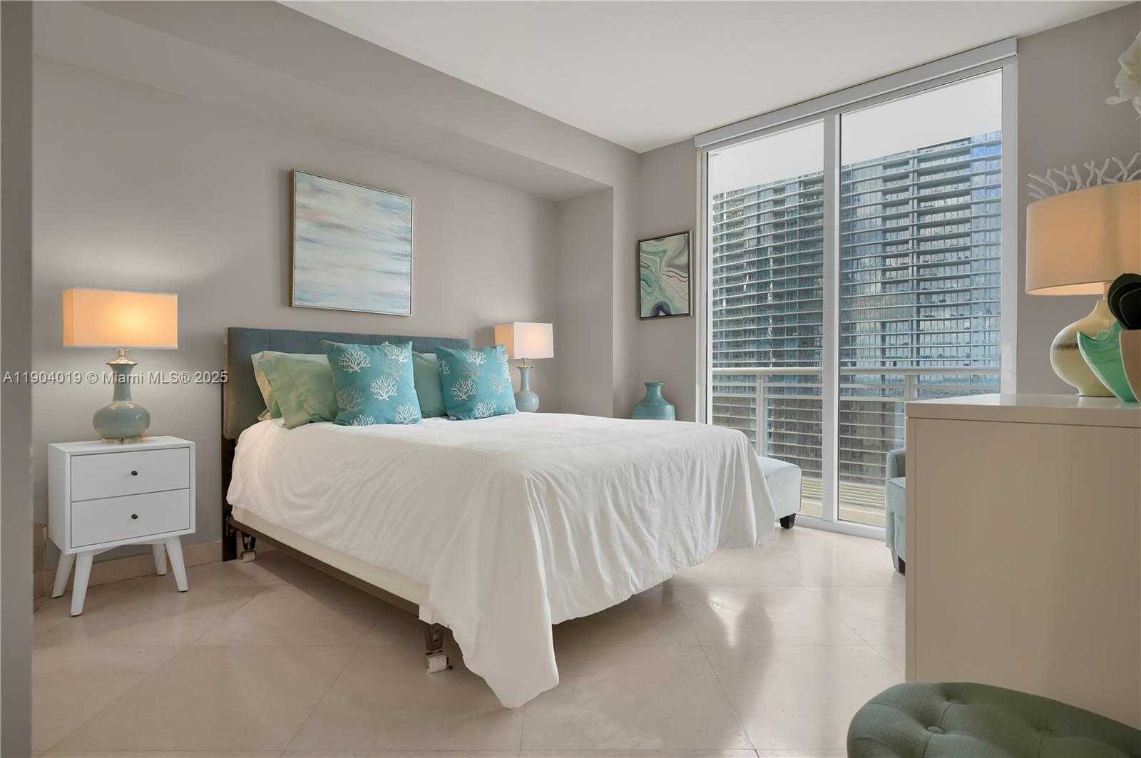 Small Image of 901 BRICKELL KEY BLVD #2804, Miami Number 47