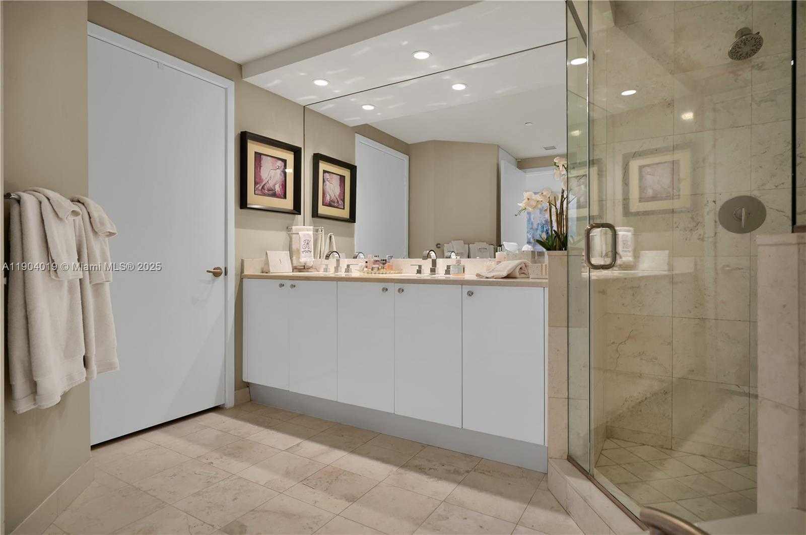 Small Image of 901 BRICKELL KEY BLVD #2804, Miami Number 8