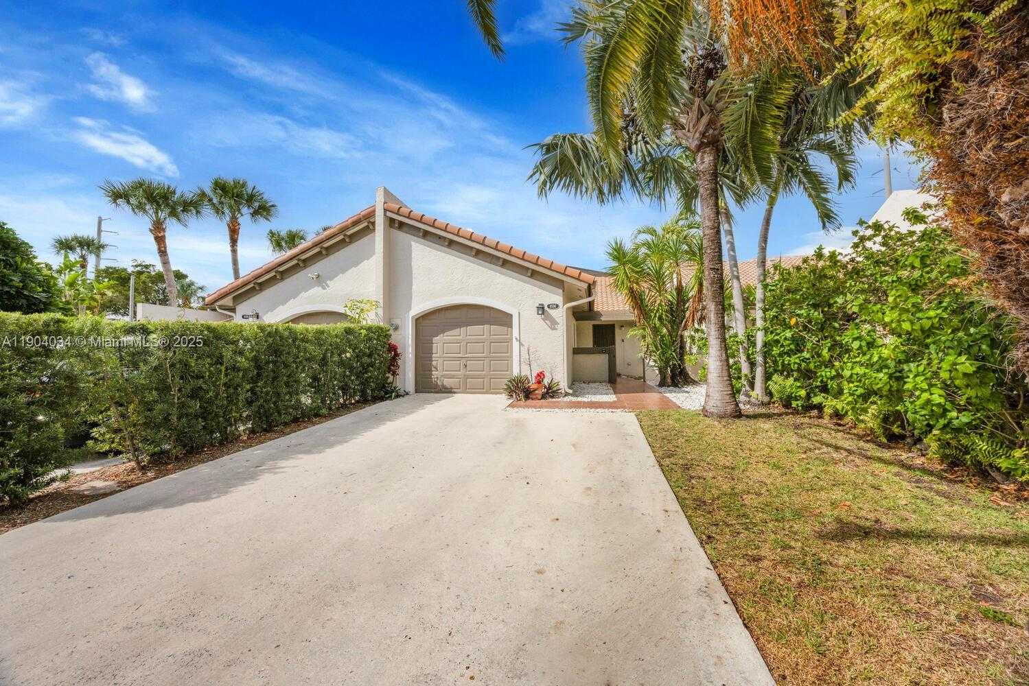 Small Image of 8596 SOUTH WEST 115TH PL, Miami Number 2