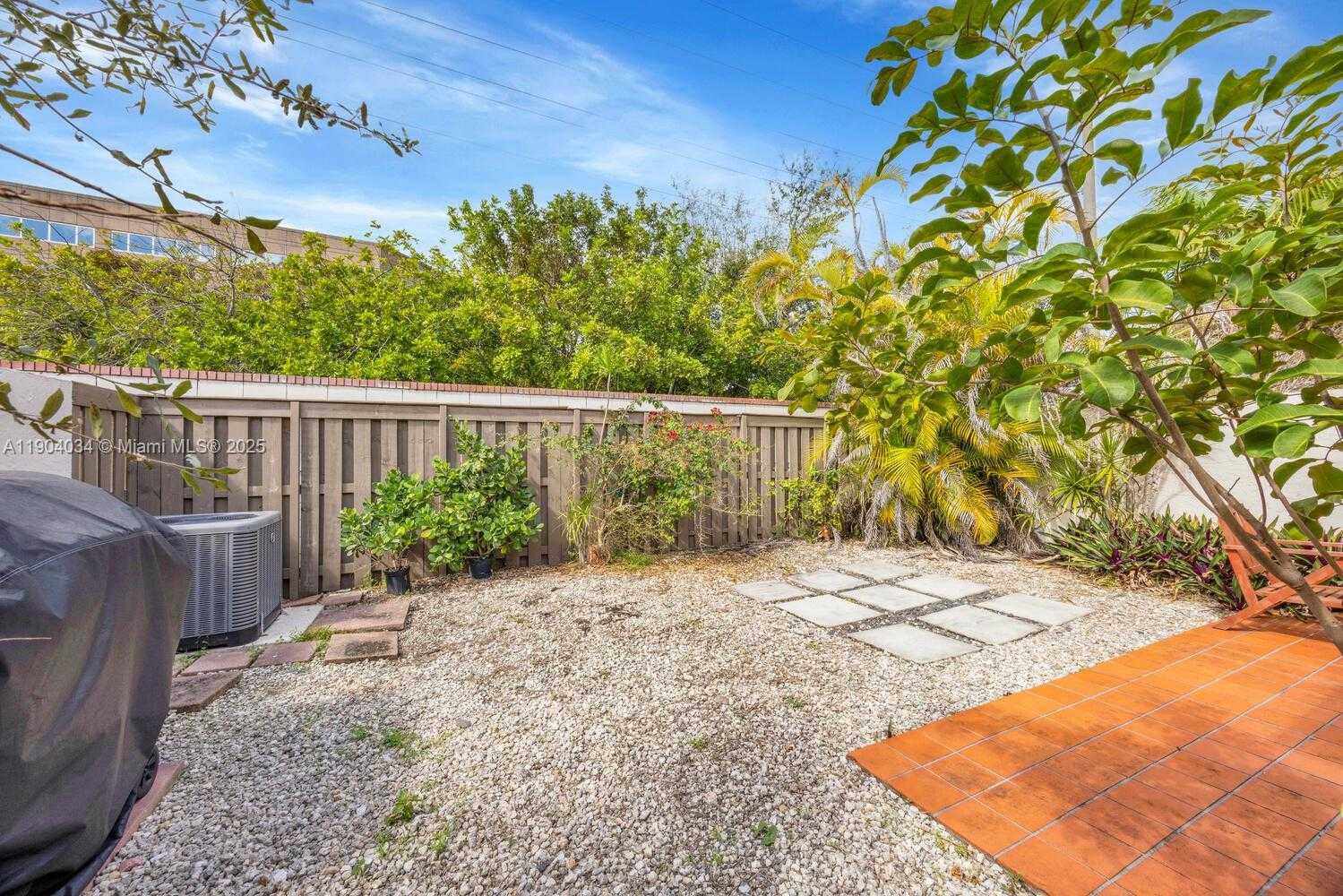Small Image of 8596 SOUTH WEST 115TH PL, Miami Number 36