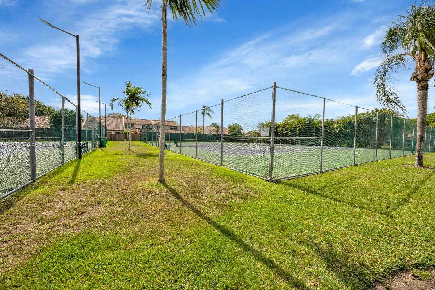 Small Image of 8596 SOUTH WEST 115TH PL, Miami Number 37