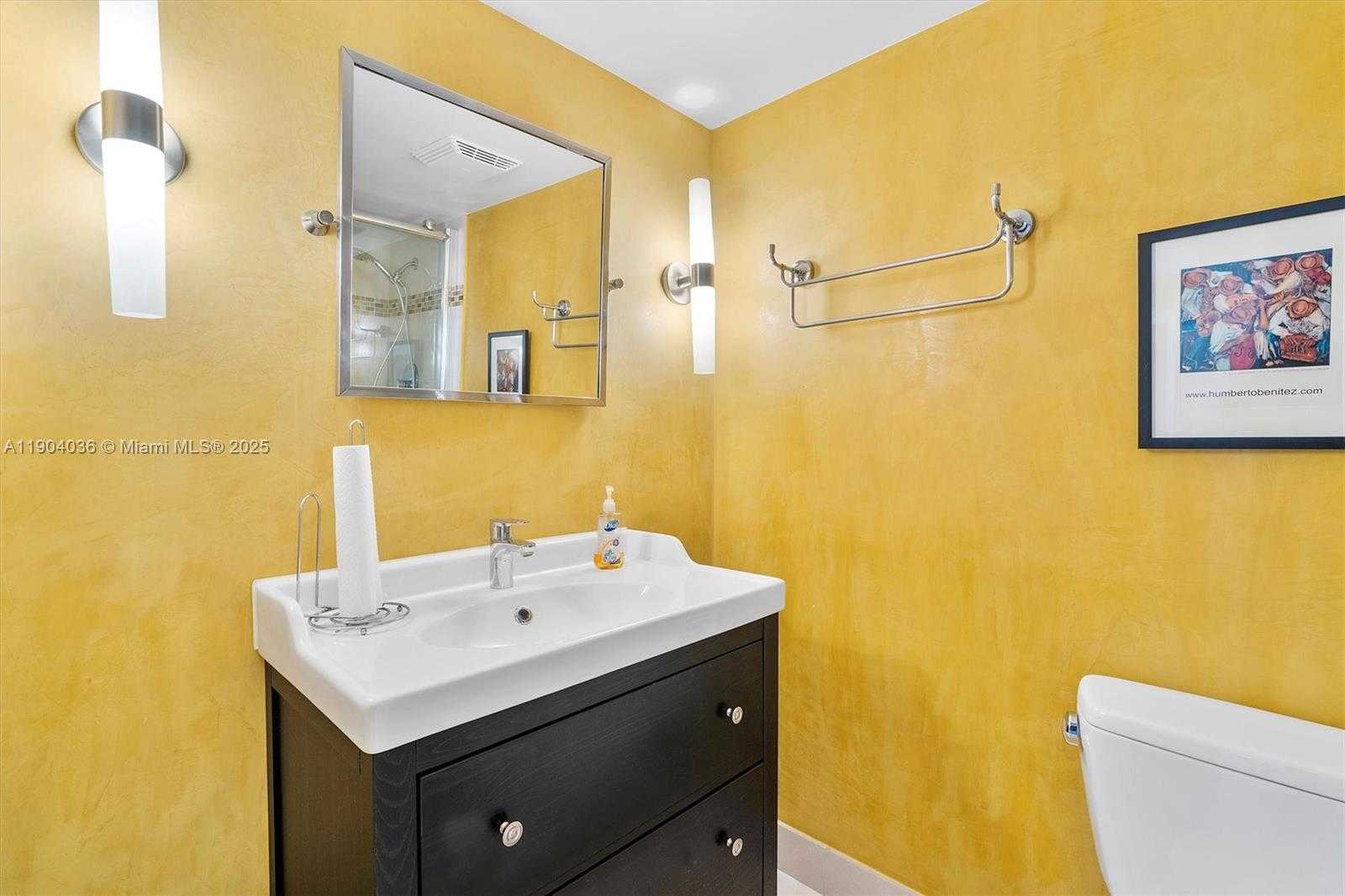 Small Image of 231 174TH ST #1120, Sunny Isles Beach Number 32