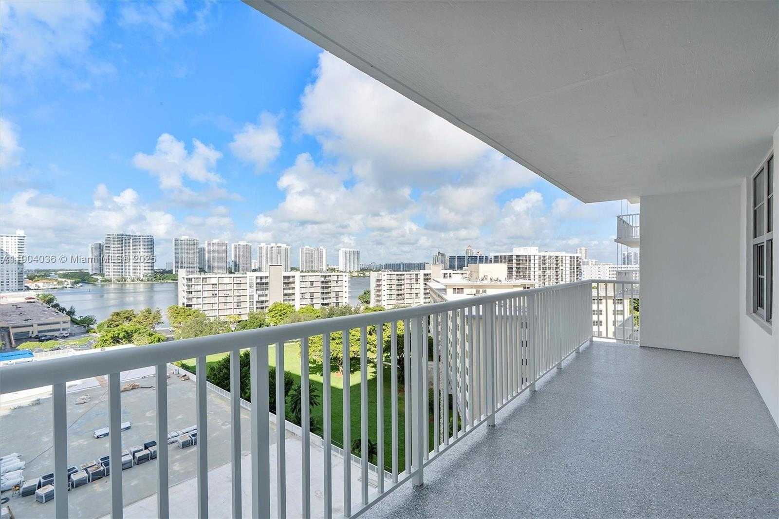 Small Image of 231 174TH ST #1120, Sunny Isles Beach Number 35