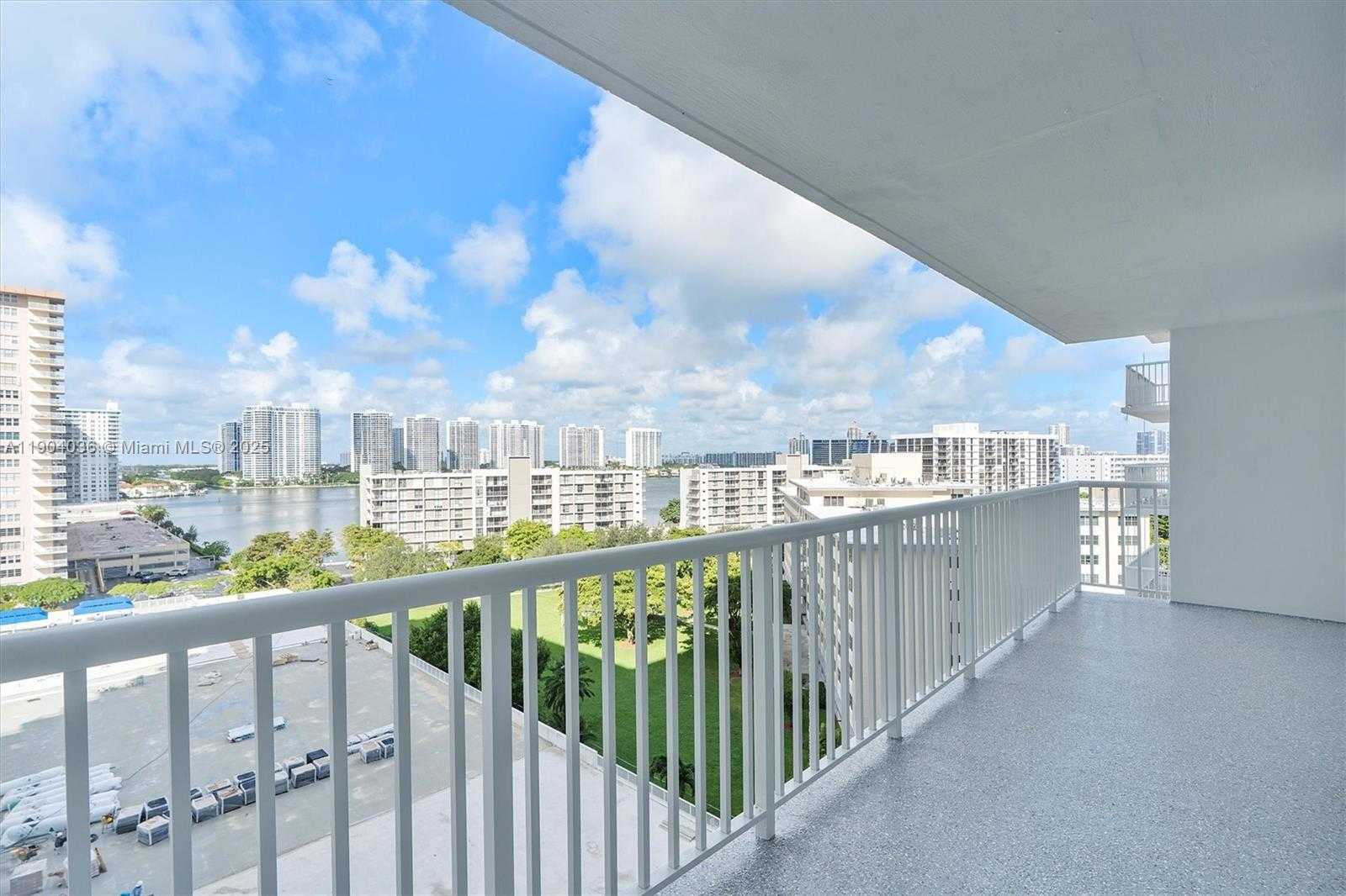 Small Image of 231 174TH ST #1120, Sunny Isles Beach Number 36