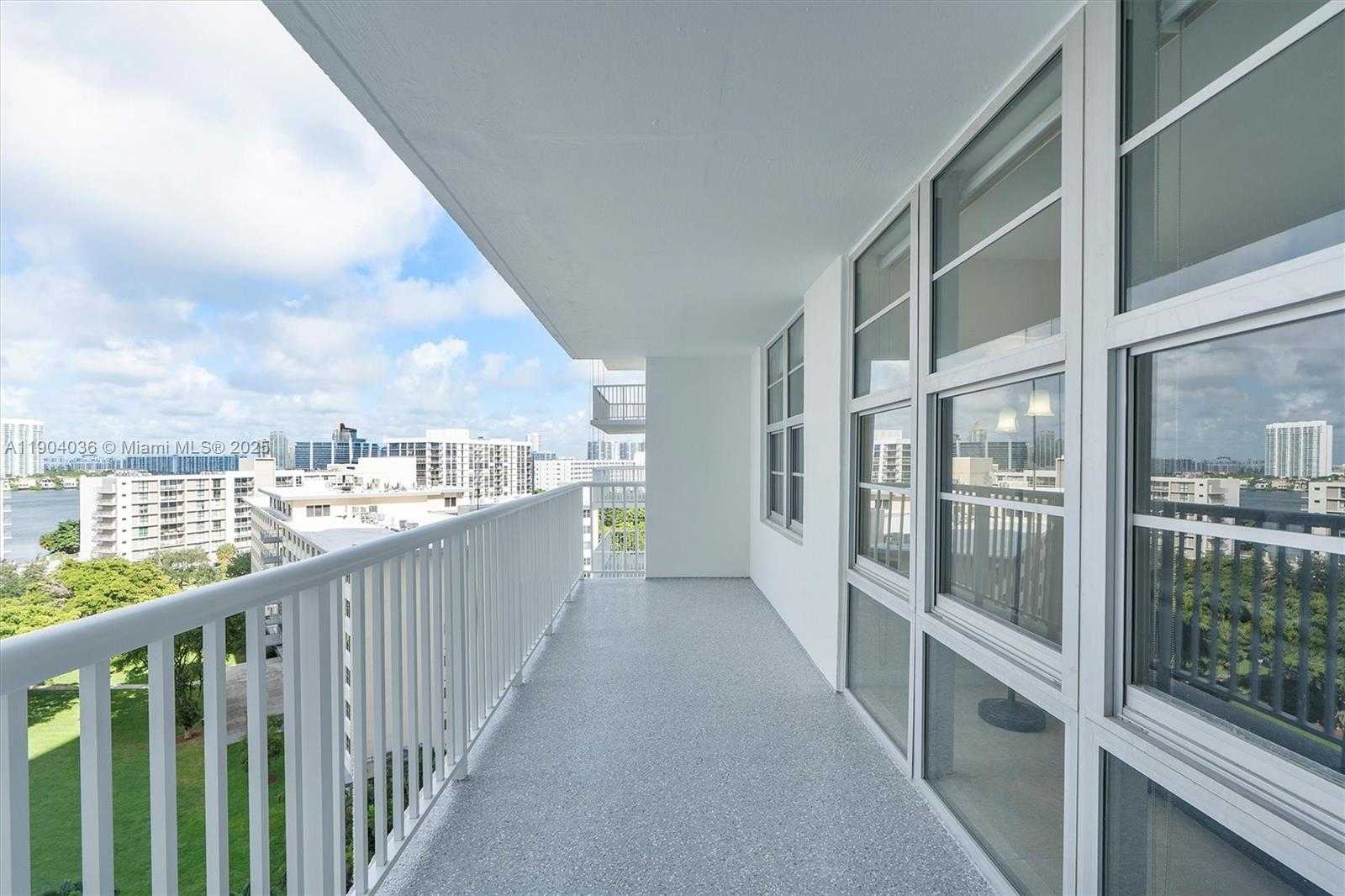 Small Image of 231 174TH ST #1120, Sunny Isles Beach Number 37
