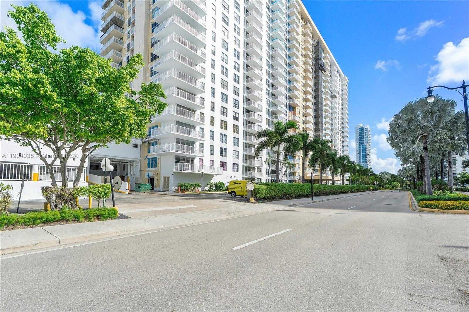 Small Image of 231 174TH ST #1120, Sunny Isles Beach Number 48