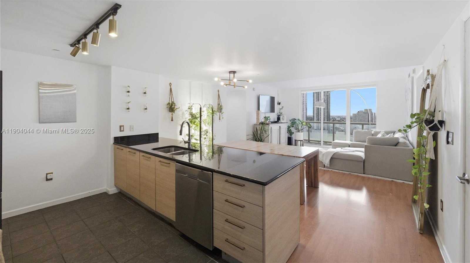 Small Image of 50 BISCAYNE BLVD #2911, Miami Number 10