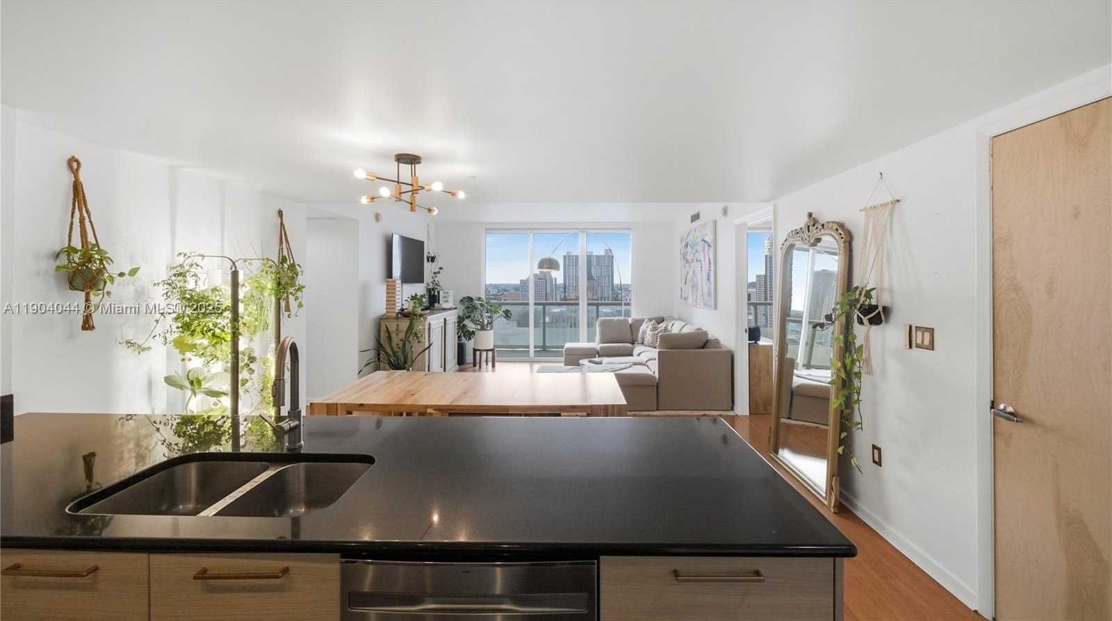 Small Image of 50 BISCAYNE BLVD #2911, Miami Number 12