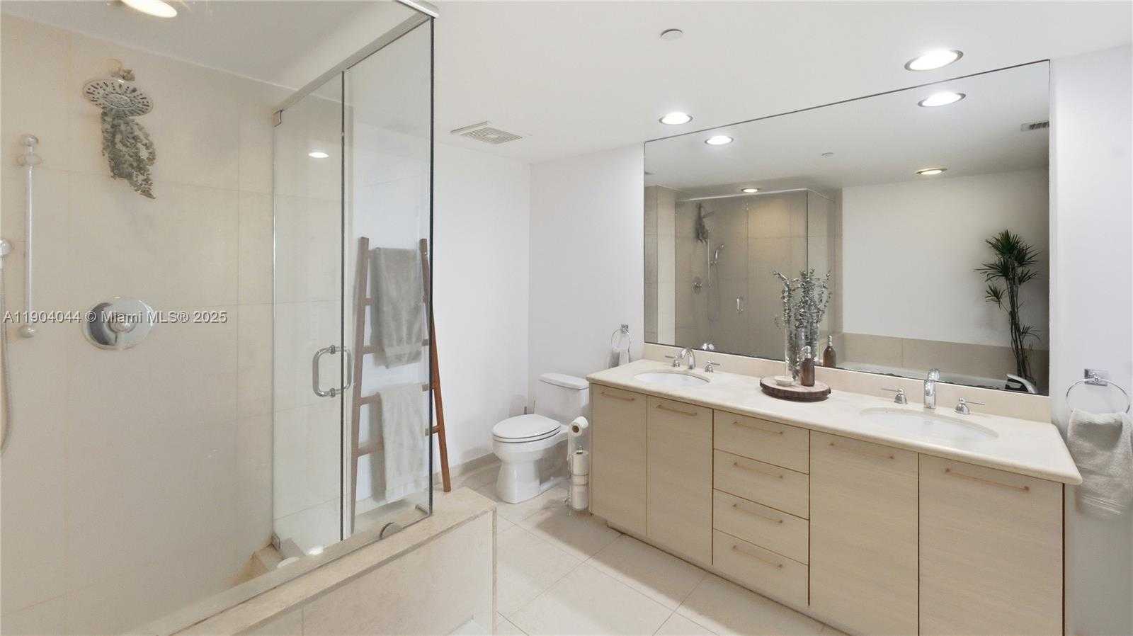 Small Image of 50 BISCAYNE BLVD #2911, Miami Number 18