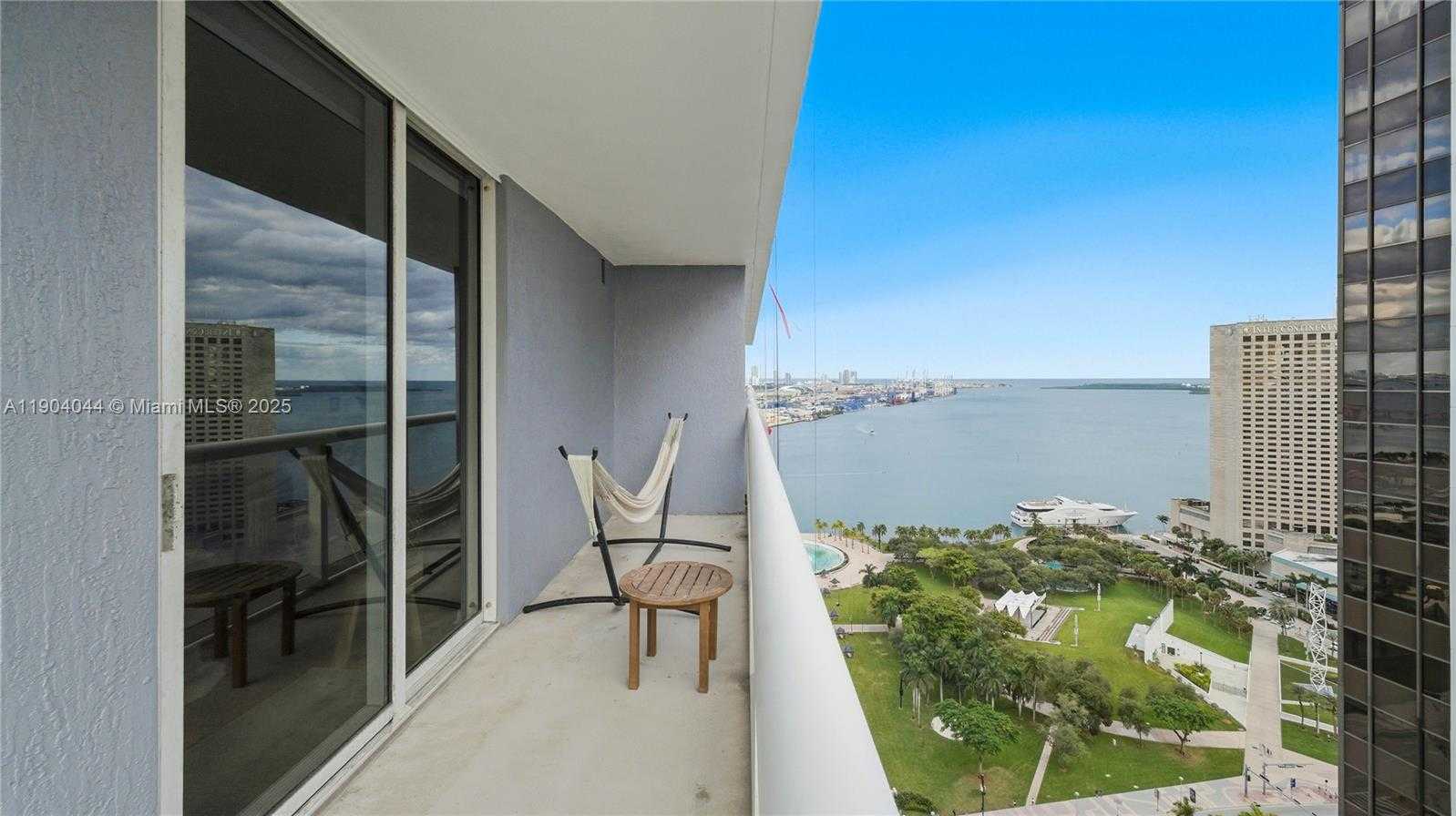Small Image of 50 BISCAYNE BLVD #2911, Miami Number 27