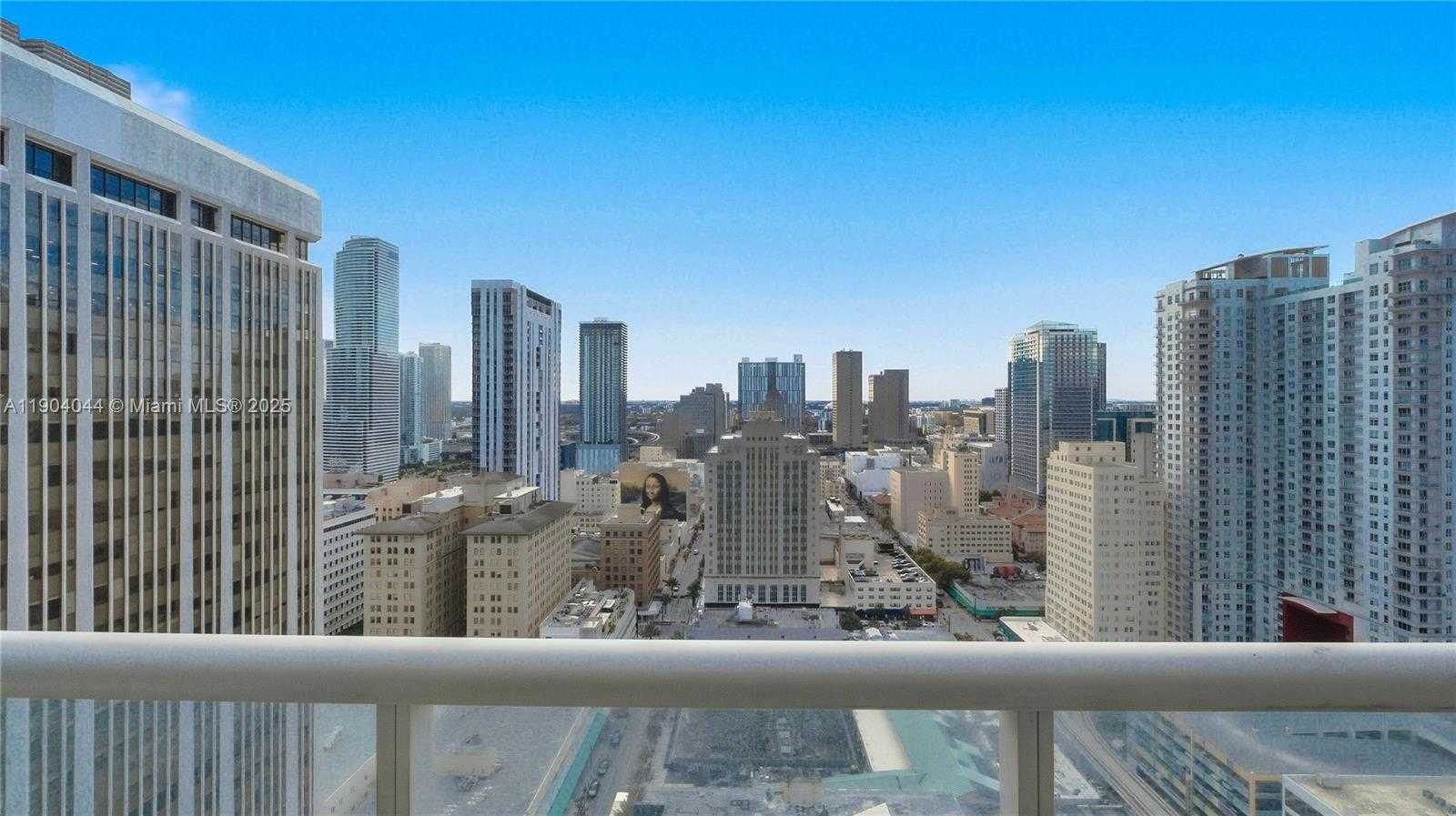 Small Image of 50 BISCAYNE BLVD #2911, Miami Number 7