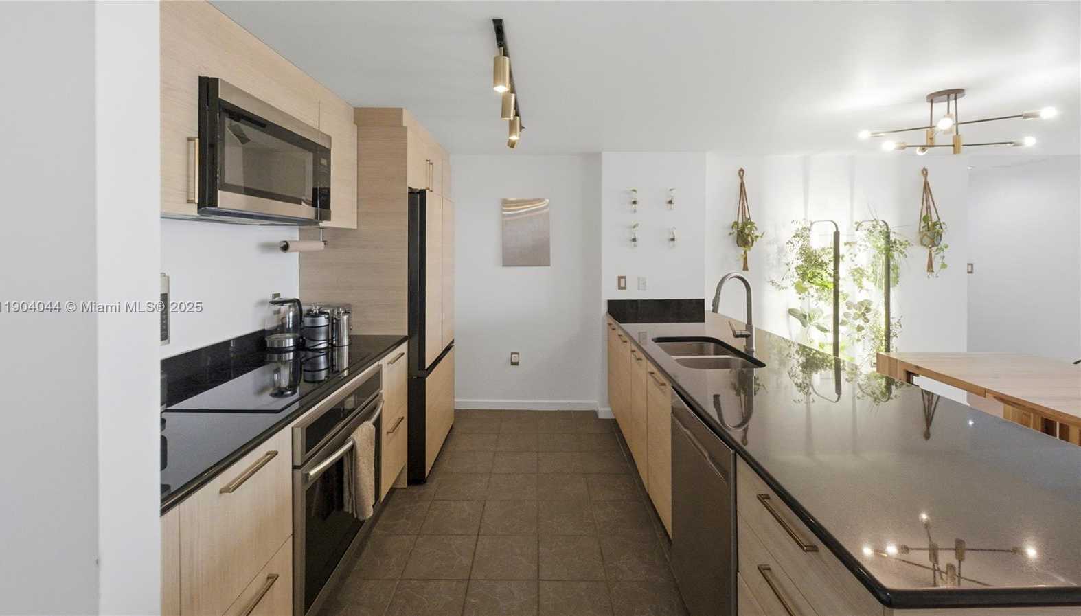 Small Image of 50 BISCAYNE BLVD #2911, Miami Number 9