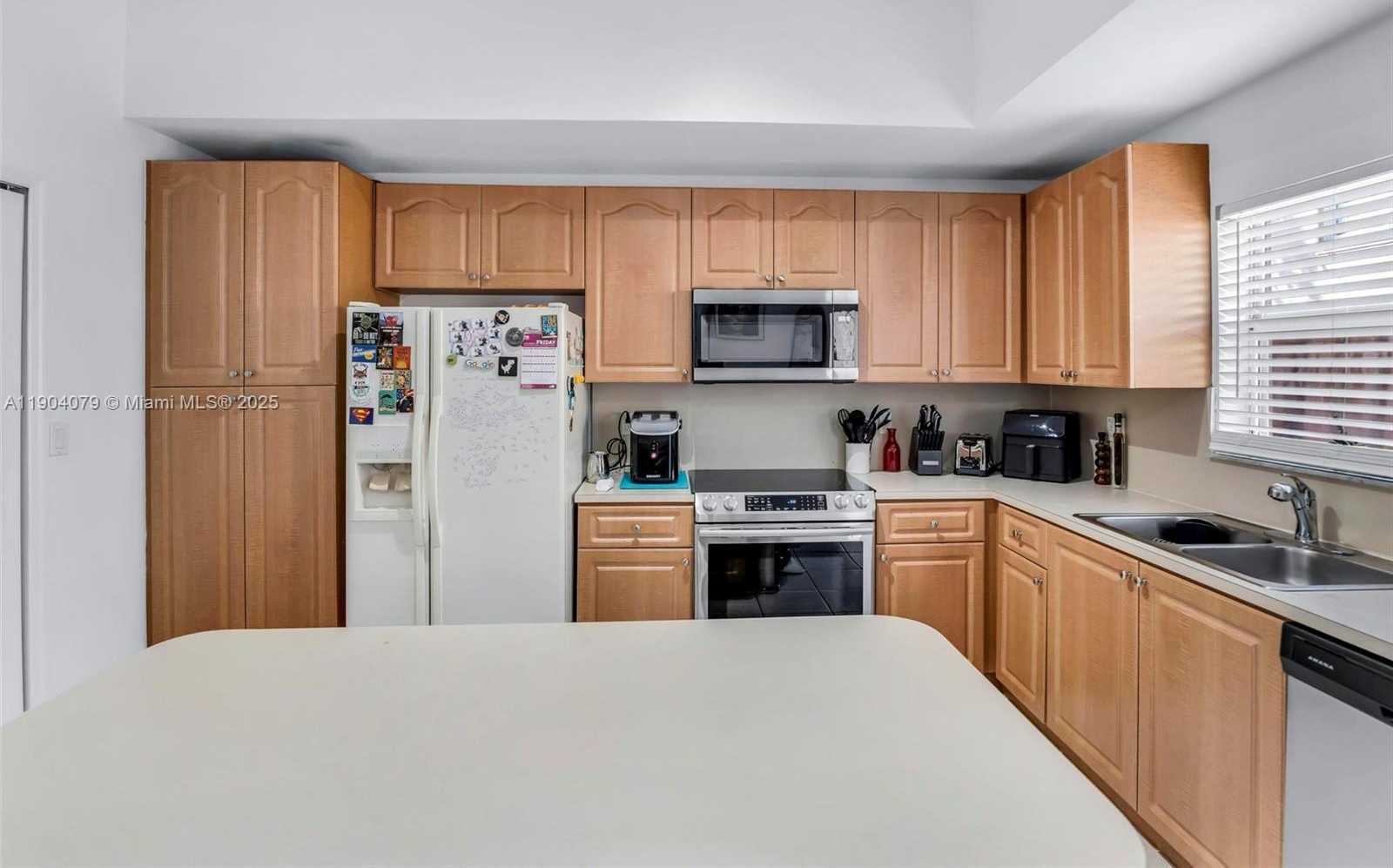 Small Image of 22232 SOUTH WEST 88TH PATH, Cutler Bay Number 15