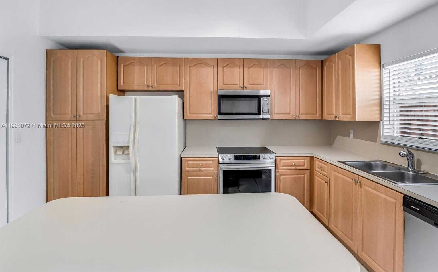 Small Image of 22232 SOUTH WEST 88TH PATH, Cutler Bay Number 16