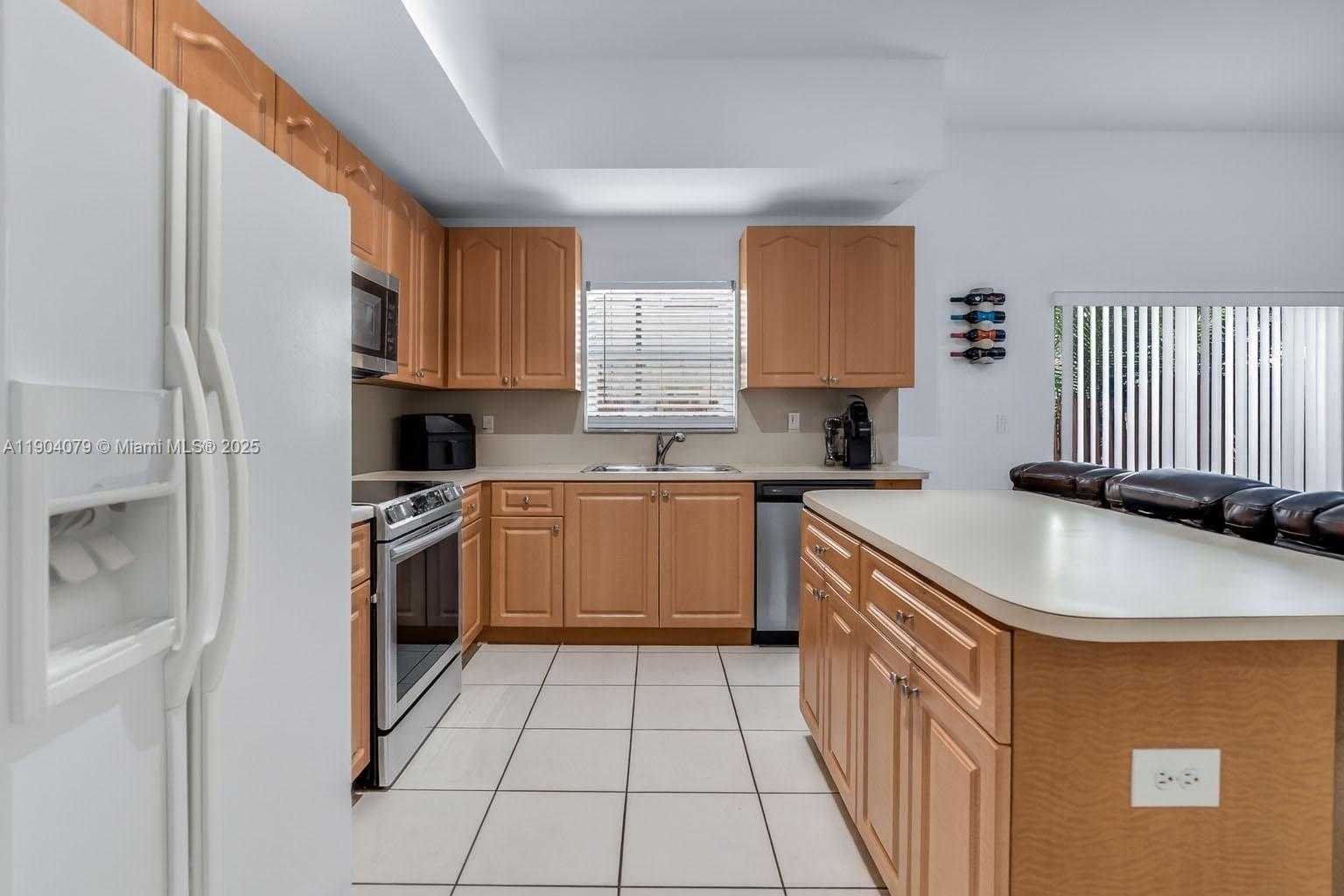 Small Image of 22232 SOUTH WEST 88TH PATH, Cutler Bay Number 19