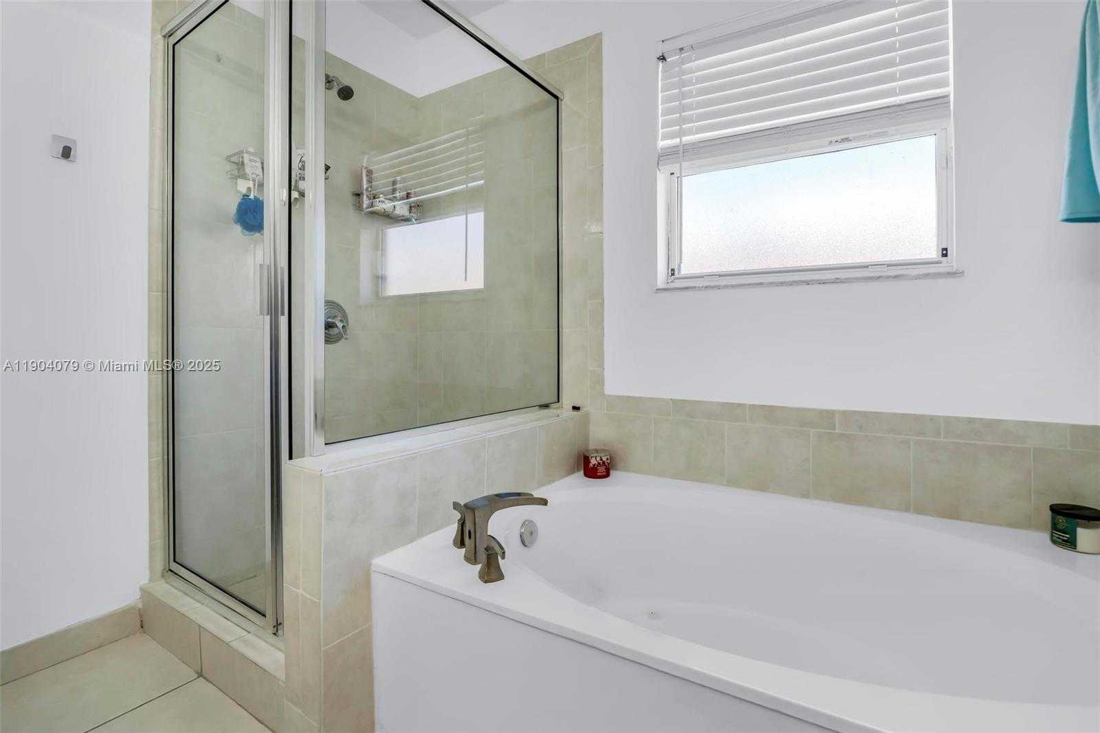 Small Image of 22232 SOUTH WEST 88TH PATH, Cutler Bay Number 25