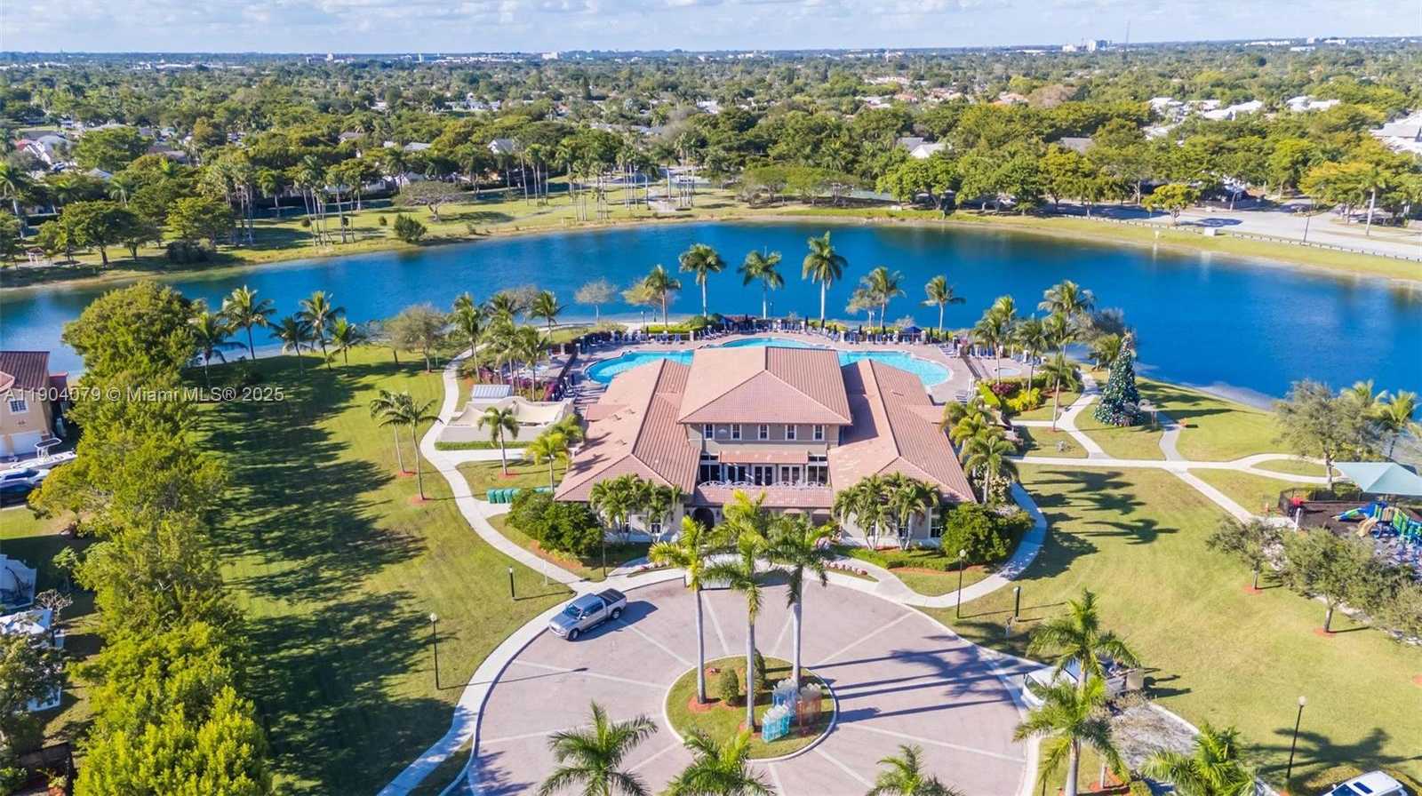 Small Image of 22232 SOUTH WEST 88TH PATH, Cutler Bay Number 54