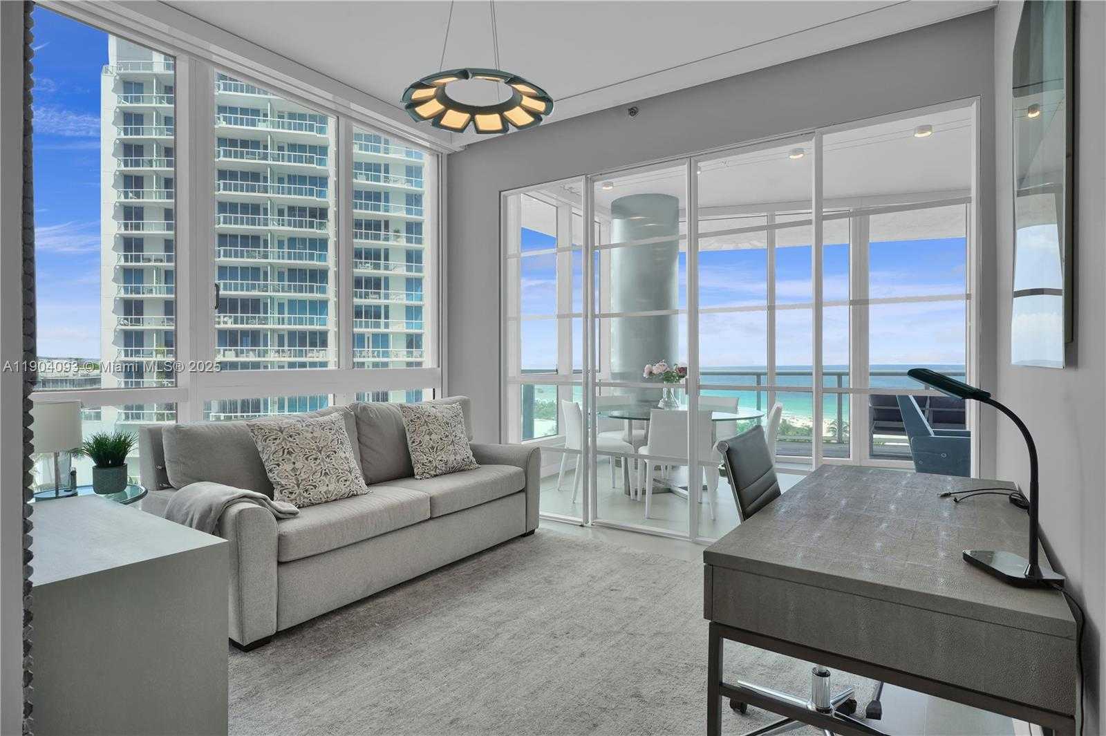 Small Image of 100 SOUTH POINTE DR #909, Miami Beach Number 22