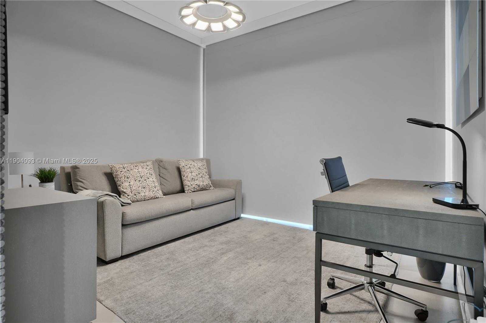 Small Image of 100 SOUTH POINTE DR #909, Miami Beach Number 24