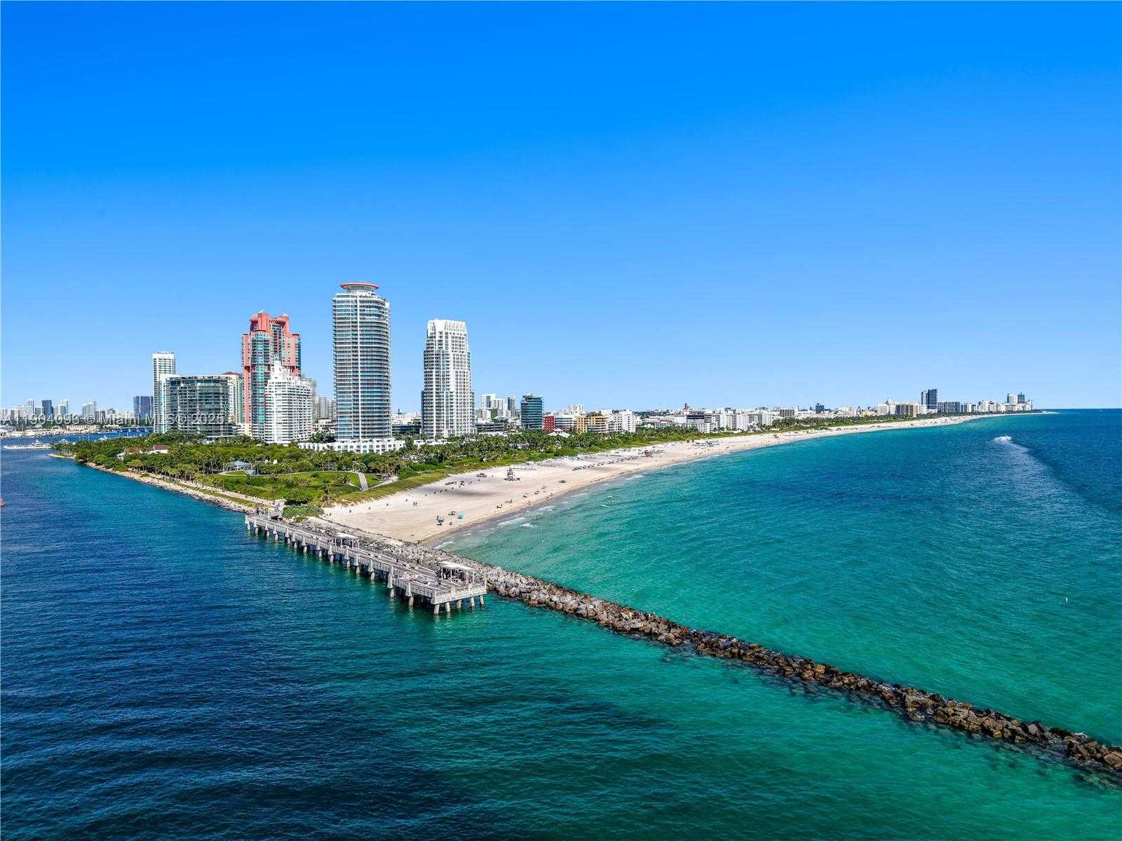 Small Image of 100 SOUTH POINTE DR #909, Miami Beach Number 28