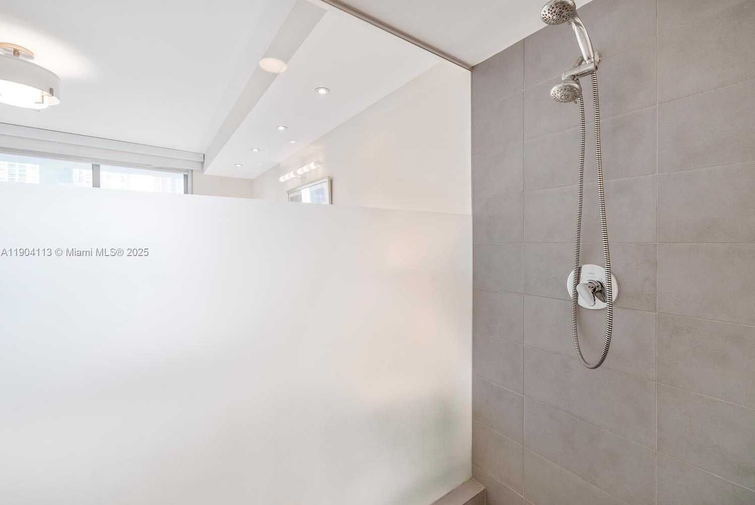 Small Image of 92 SOUTH WEST 3RD ST #310, Miami Number 17